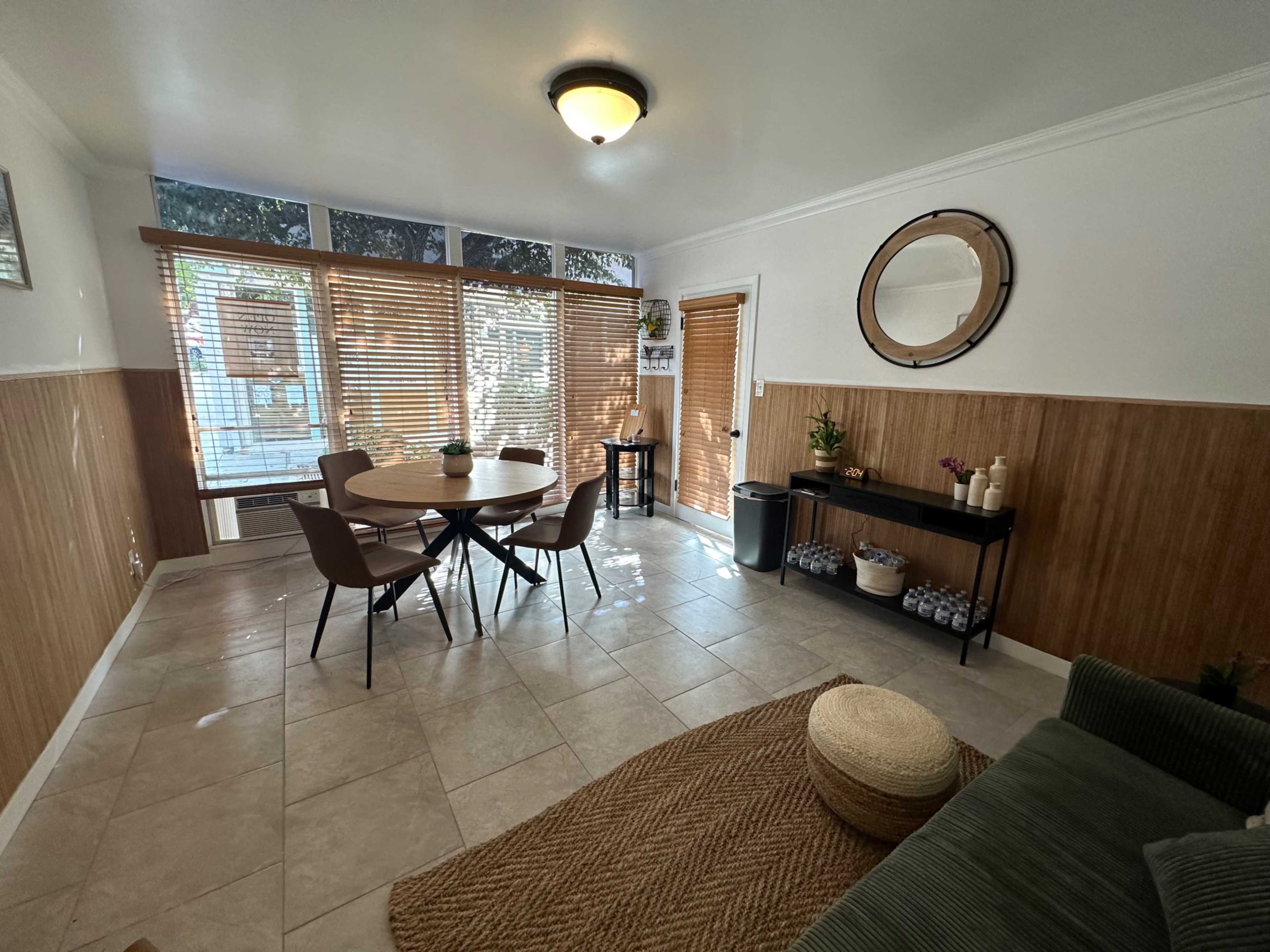 Cute, Quiet & Furnished Flex space in El Segundo Image in El Segundo, El Segundo, CA