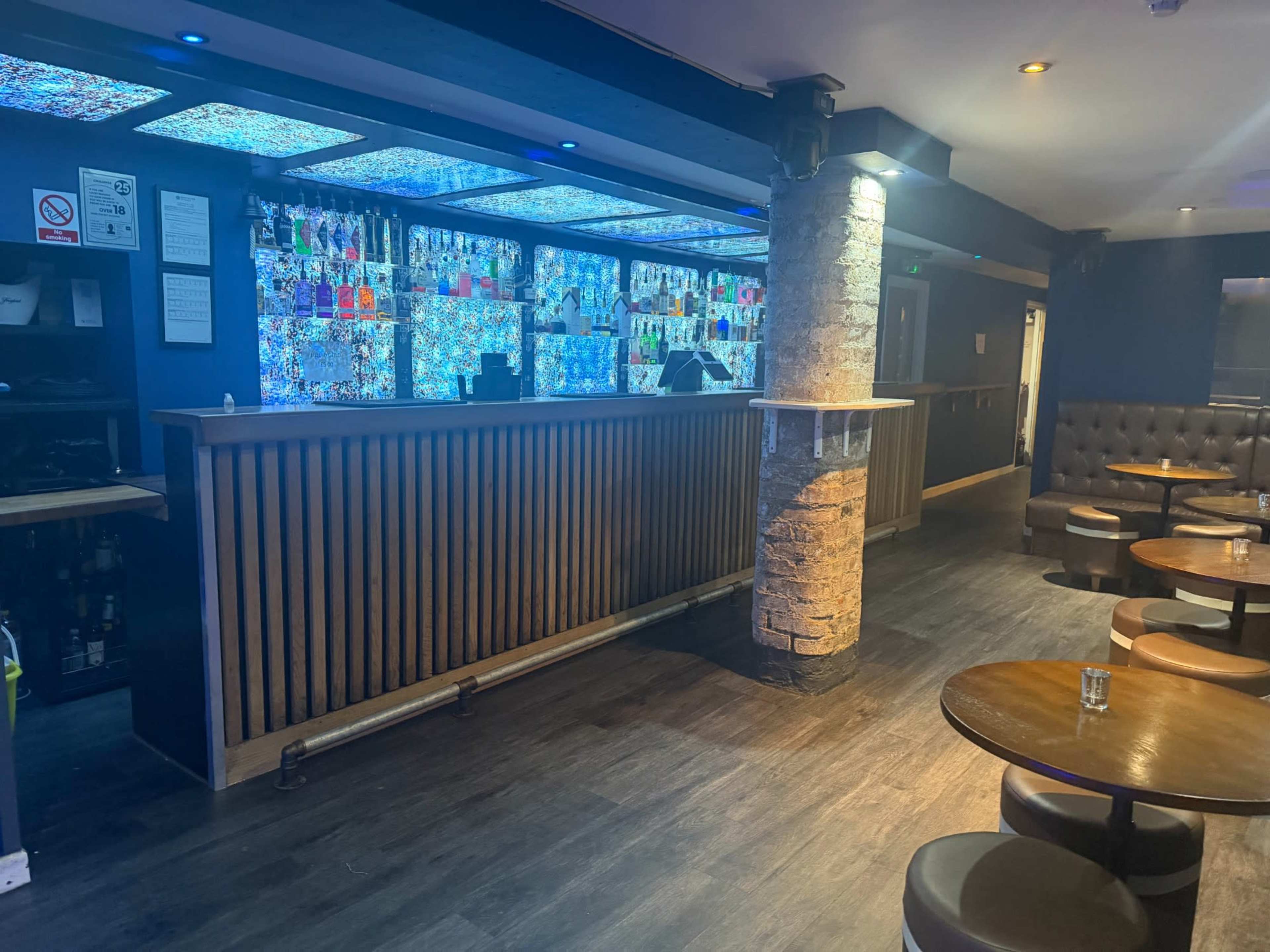 Intimate City Centre Basement Location Image in Central Retail District, Manchester, ENG