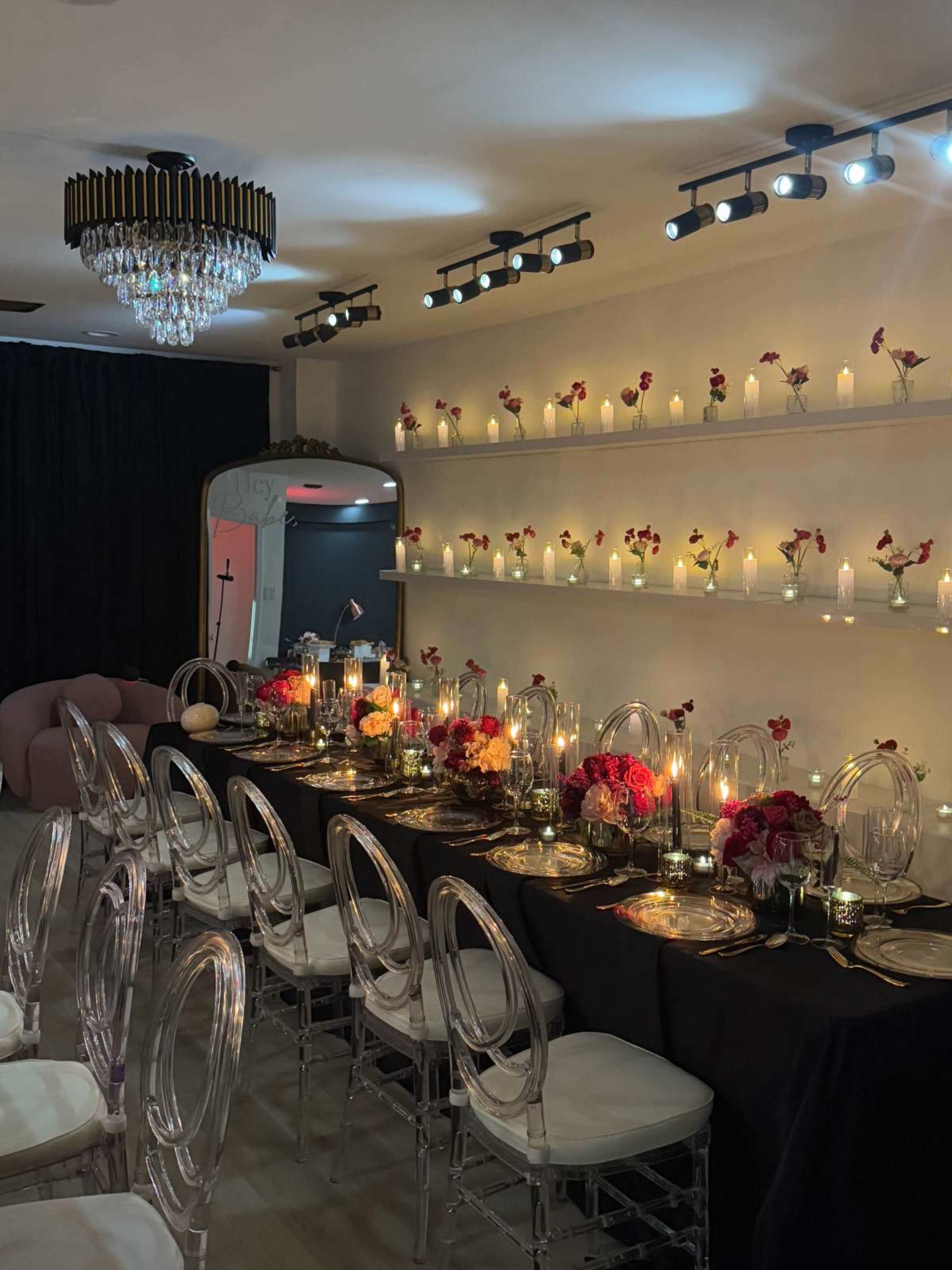 A small modern luxurious loft located in lanham, tailored for intimate events with a clean and elegant aesthetic. Image in Glenn Dale, lanham, MD