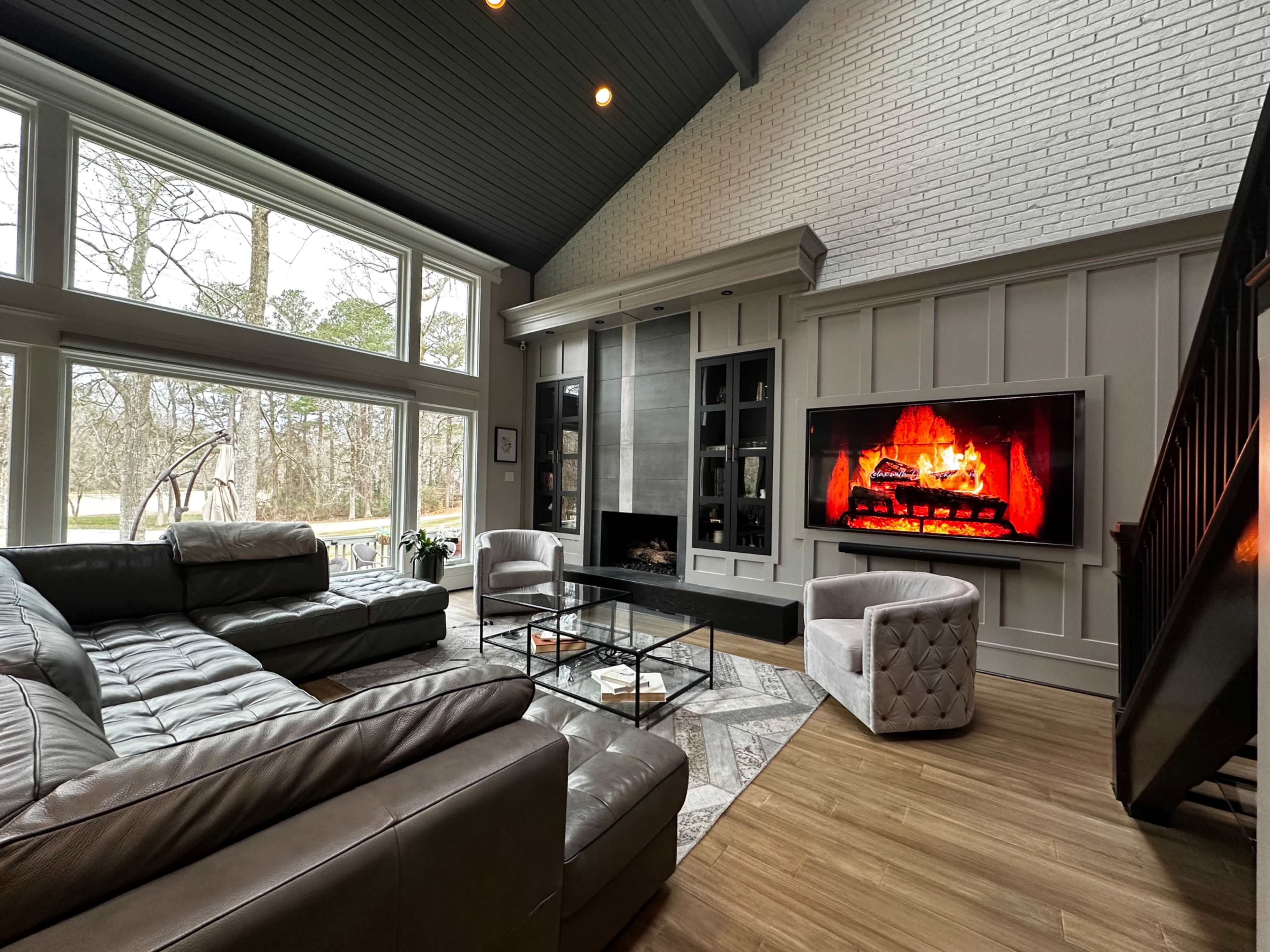 Bright & Modern Home on a Golf Course – Perfect for Photo & Video Shoots Near Atlanta Image in Roswell, Roswell, GA