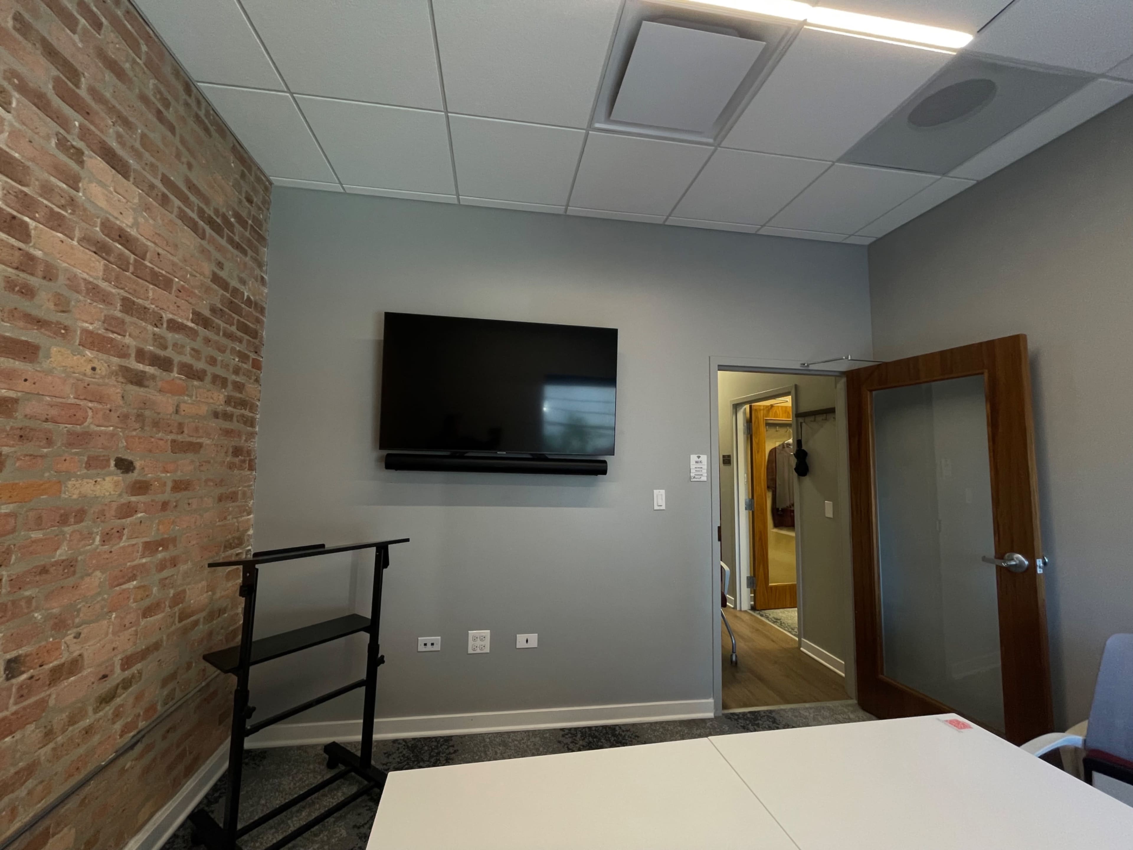 Lawrence and Madelyn Jenkins Conference Room Image in Near South Side, Chicago, IL