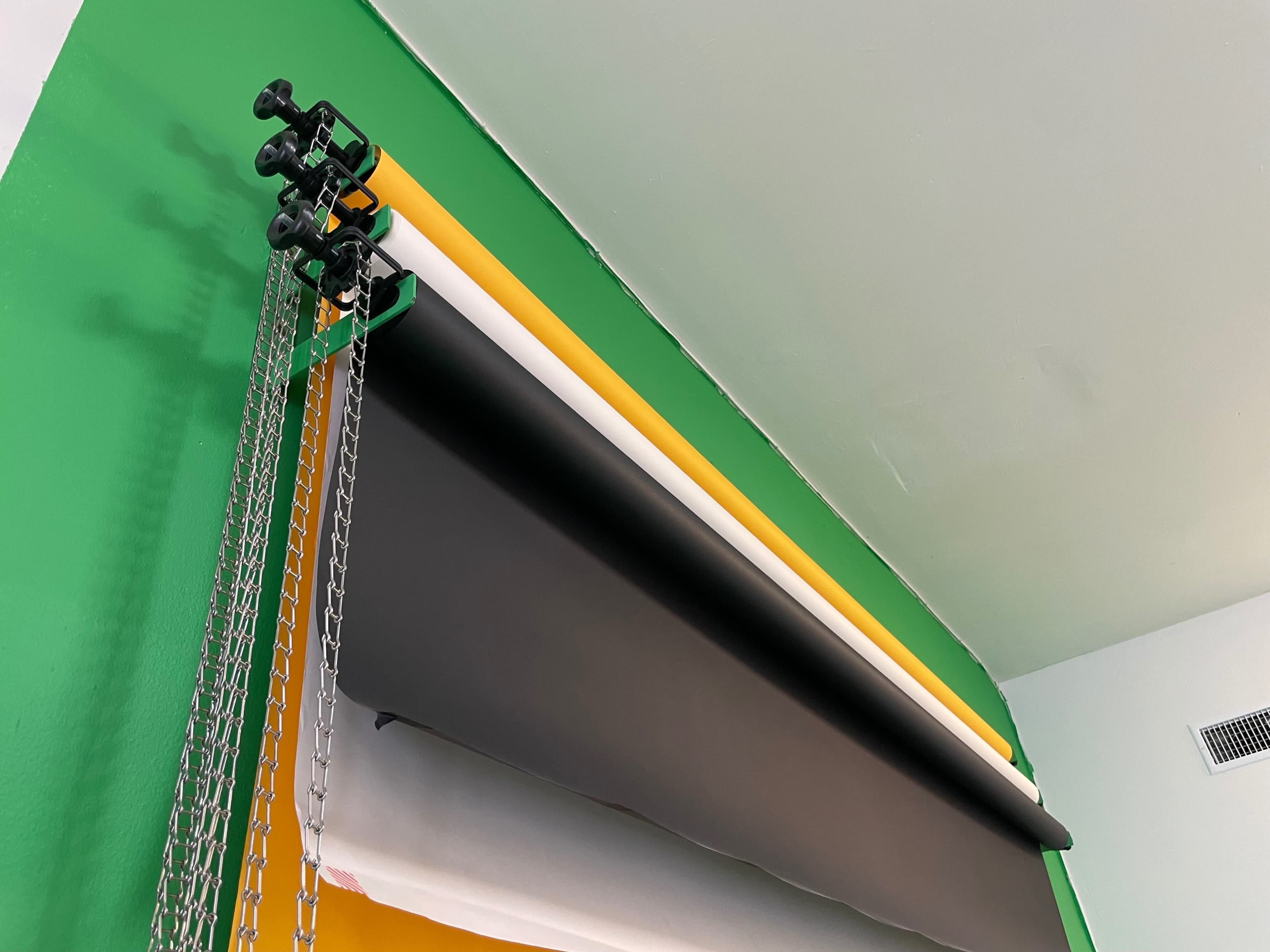 Studio Space with 12' Green Screen Cyc in West LA! Image in West Los Angeles, Los Angeles, CA