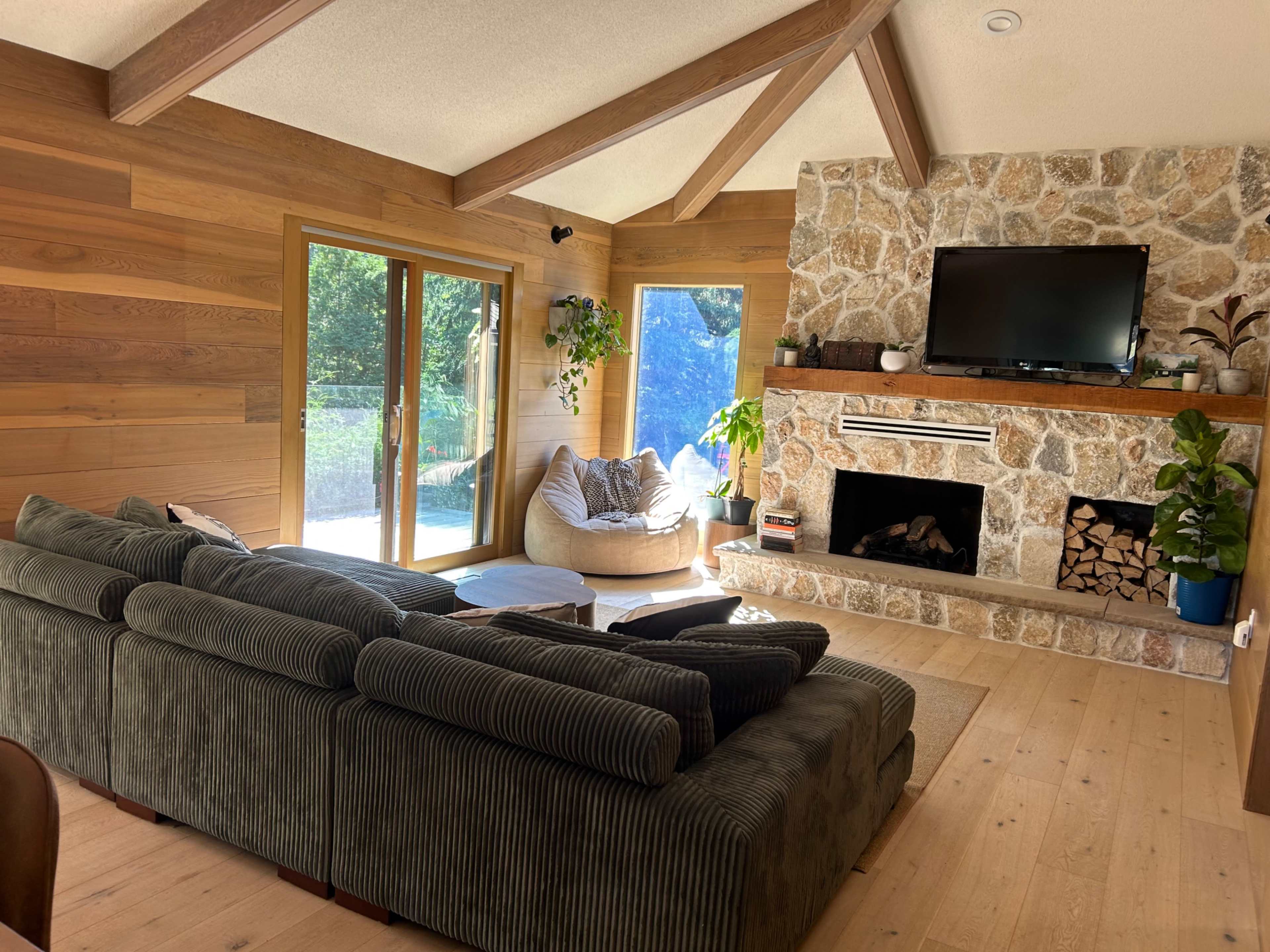 Country Luxe Image in Flamborough, Waterdown, ON