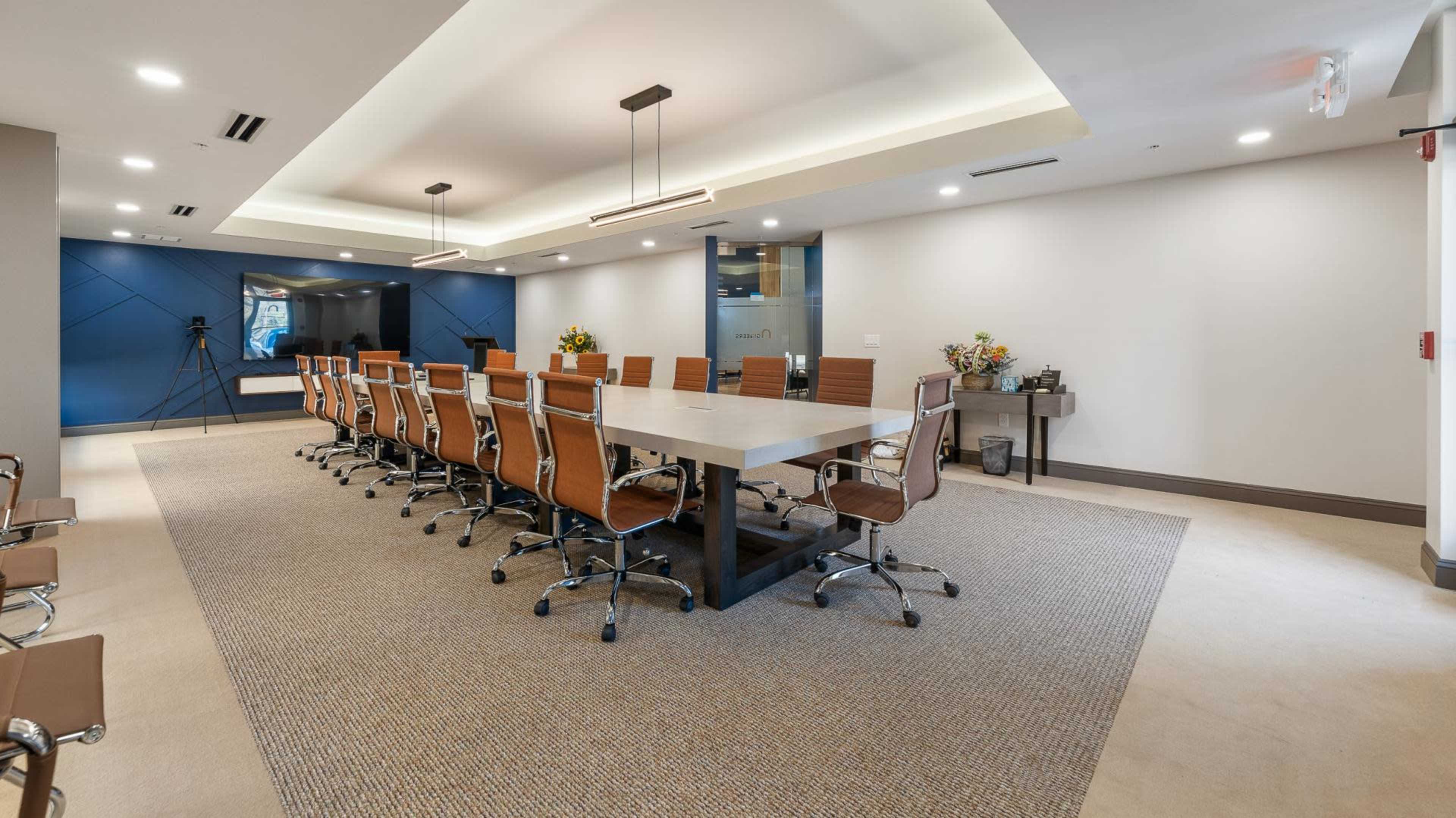 La Luce Boardroom Image in , Suwanee, GA