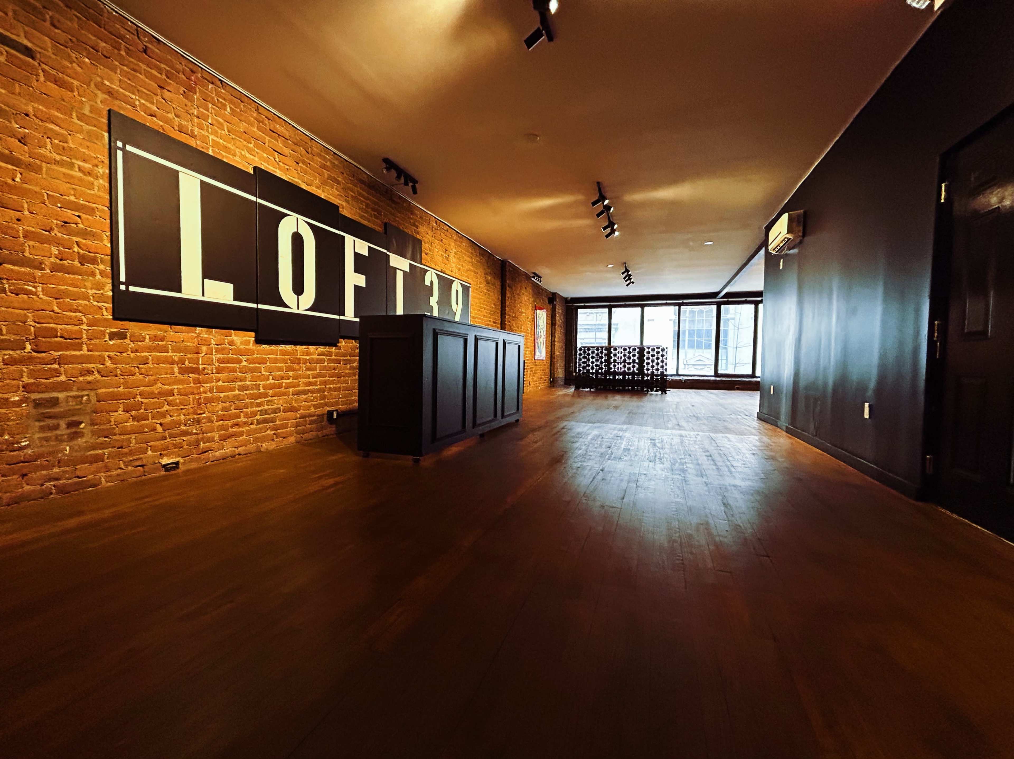 4th Floor Warehouse Image in Midtown Manhattan, New York, NY