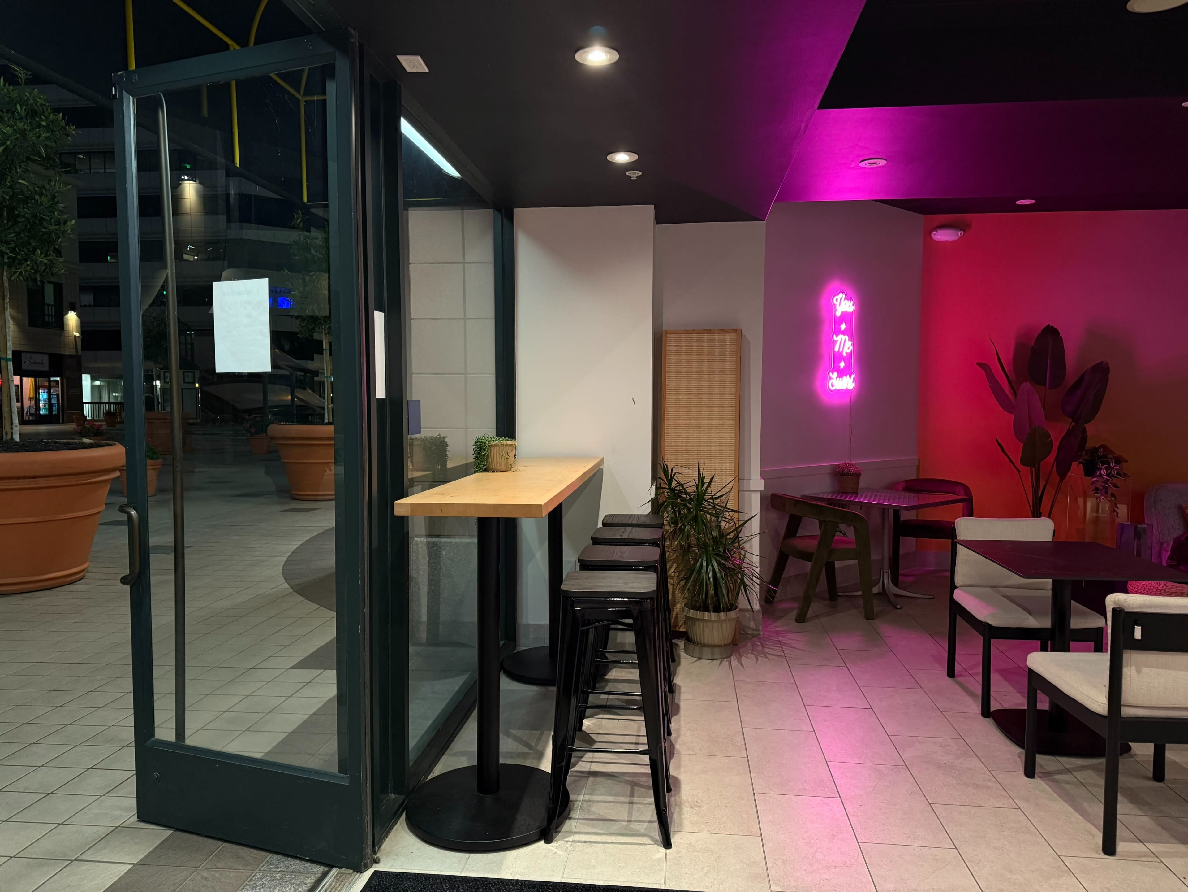 Sweet and vibrant Sushi Spot with subtle elegant asteitcs. Image in Downtown Oakland, Oakland, CA