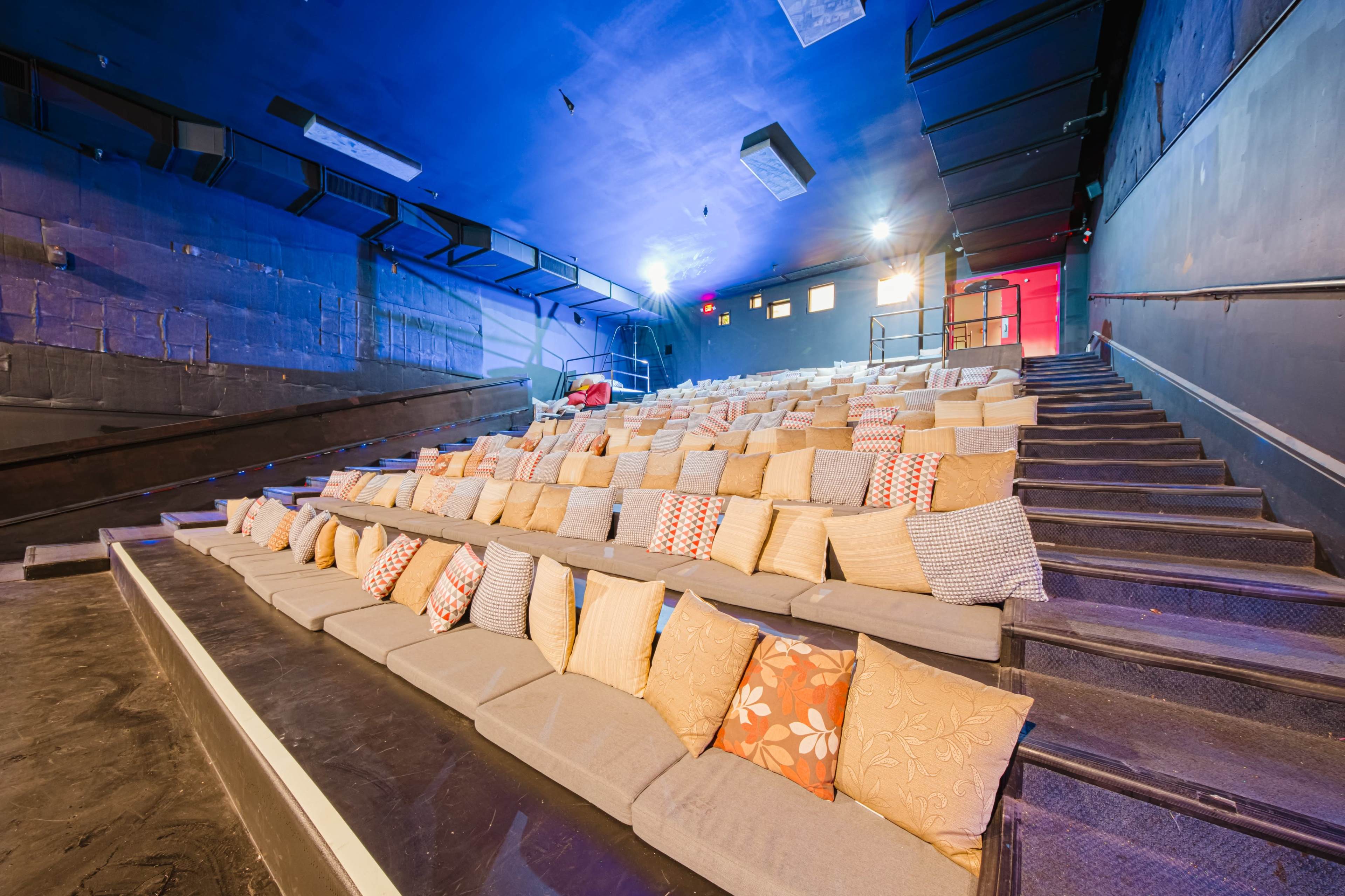 HISTORIC DOWNTOWN THEATER PREMIER EVENT VENUE Image in Central LA, Los Angeles, CA