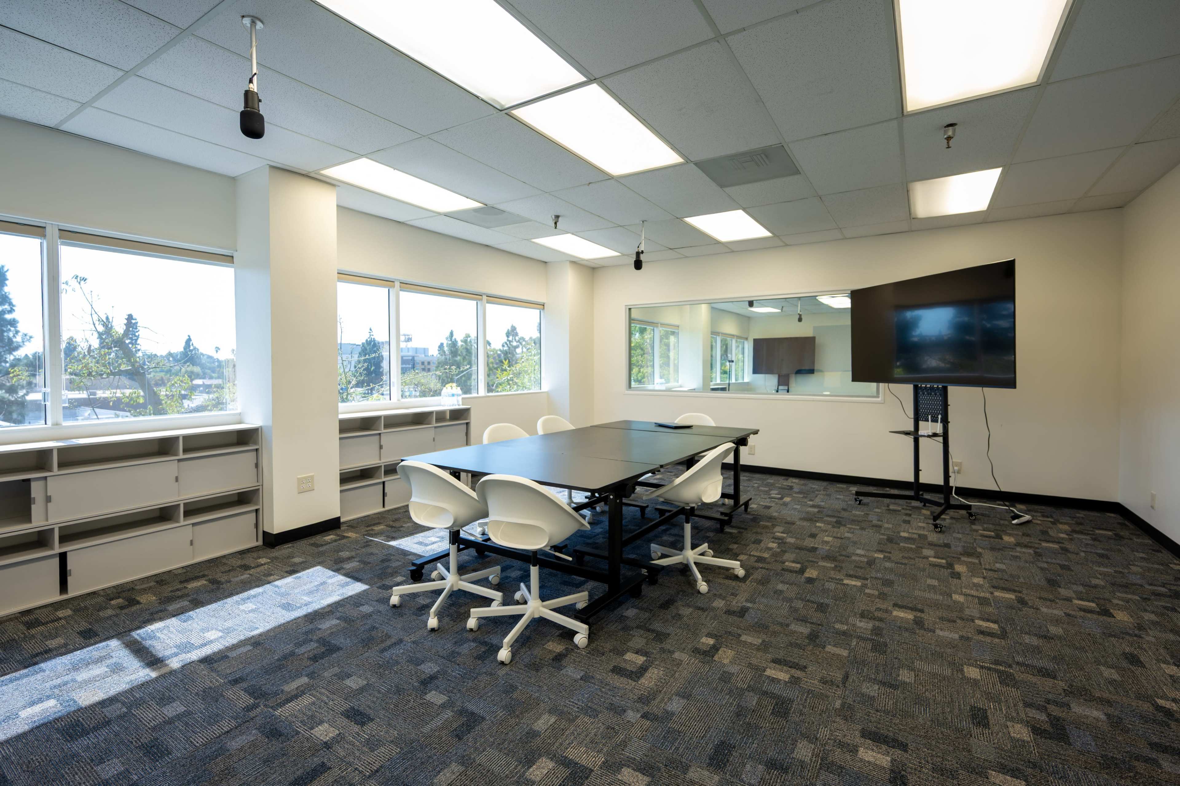 Large customizable meeting space Image in Downtown Anaheim, Anaheim, CA