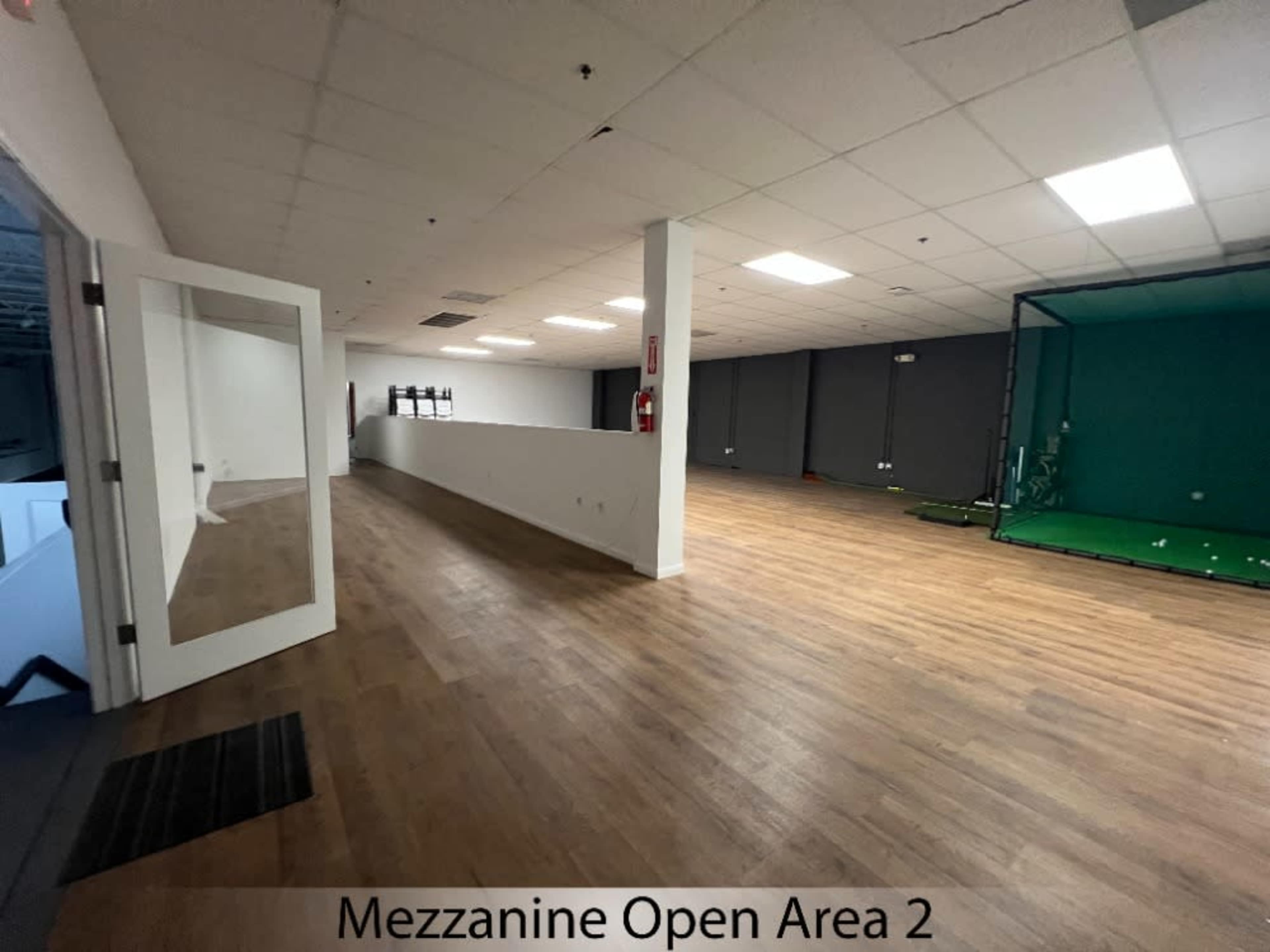 Flex / Staging Area (2,000 sq ft Mezzanine Level)