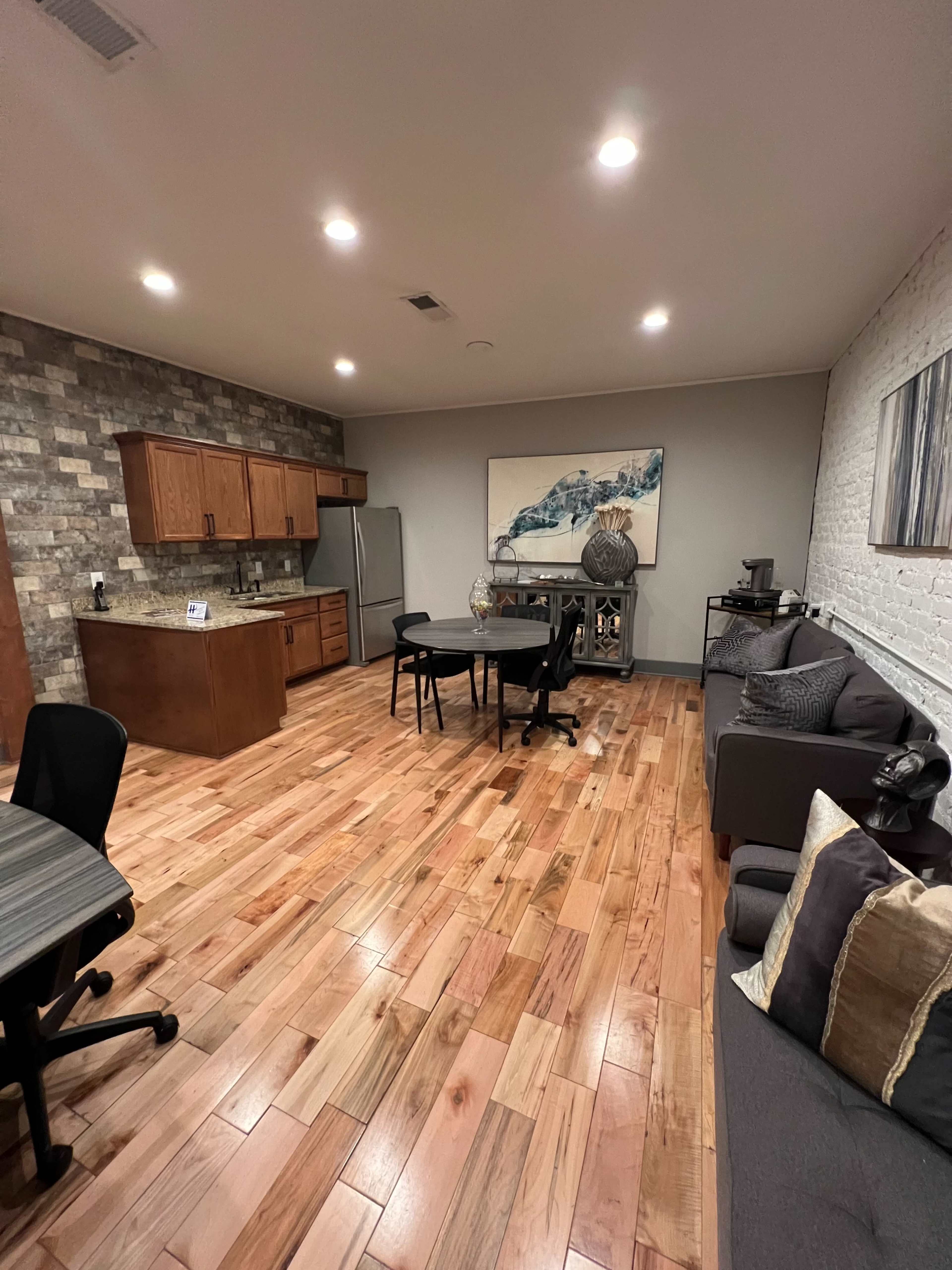 Chic Modern Meeting Room Image in McDonough, McDonough, GA