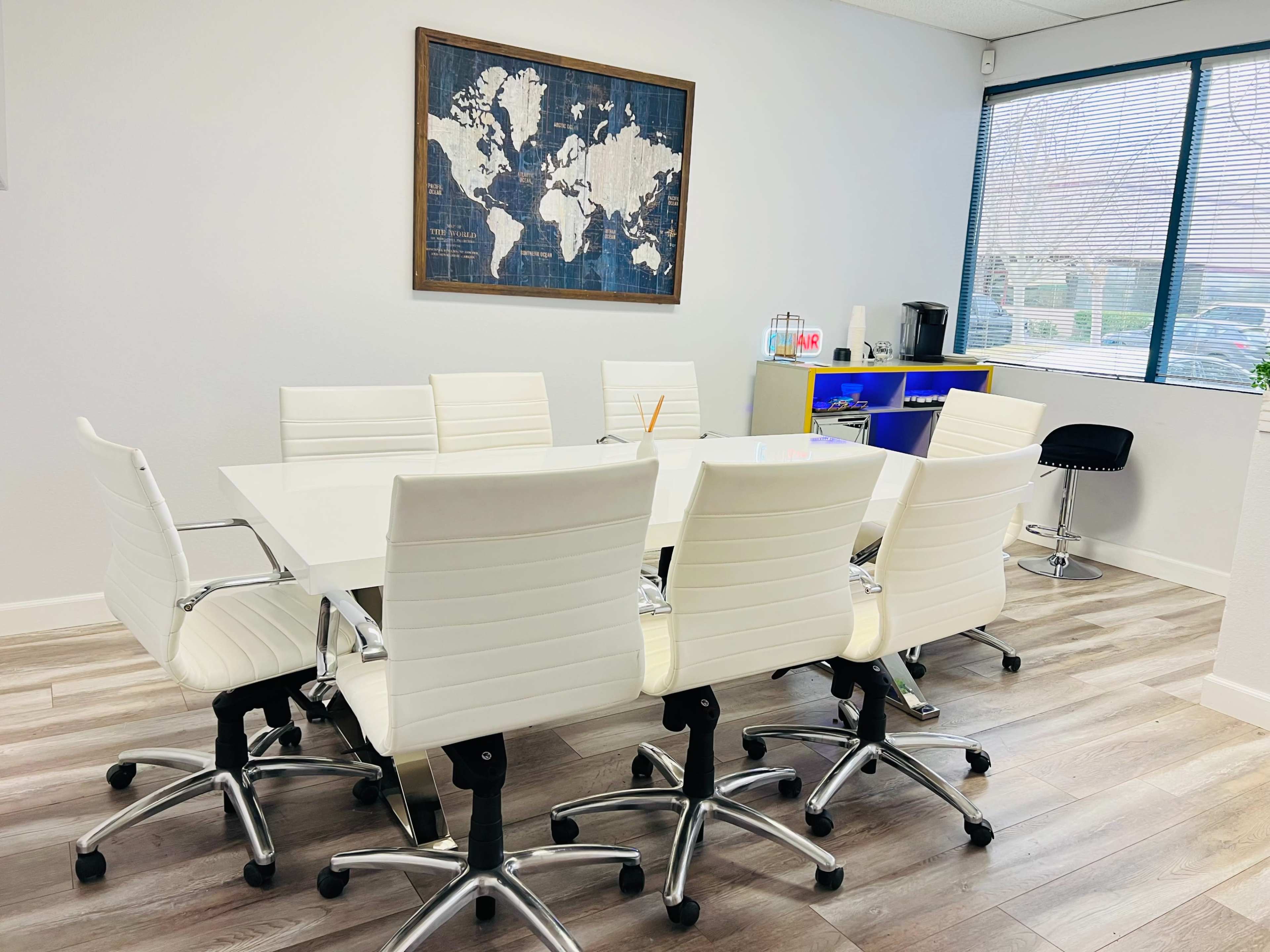 Upscale Office Meeting Room with Smart TV, Snacks, Printer and Privacy Image in Lancaster, Lancaster, CA