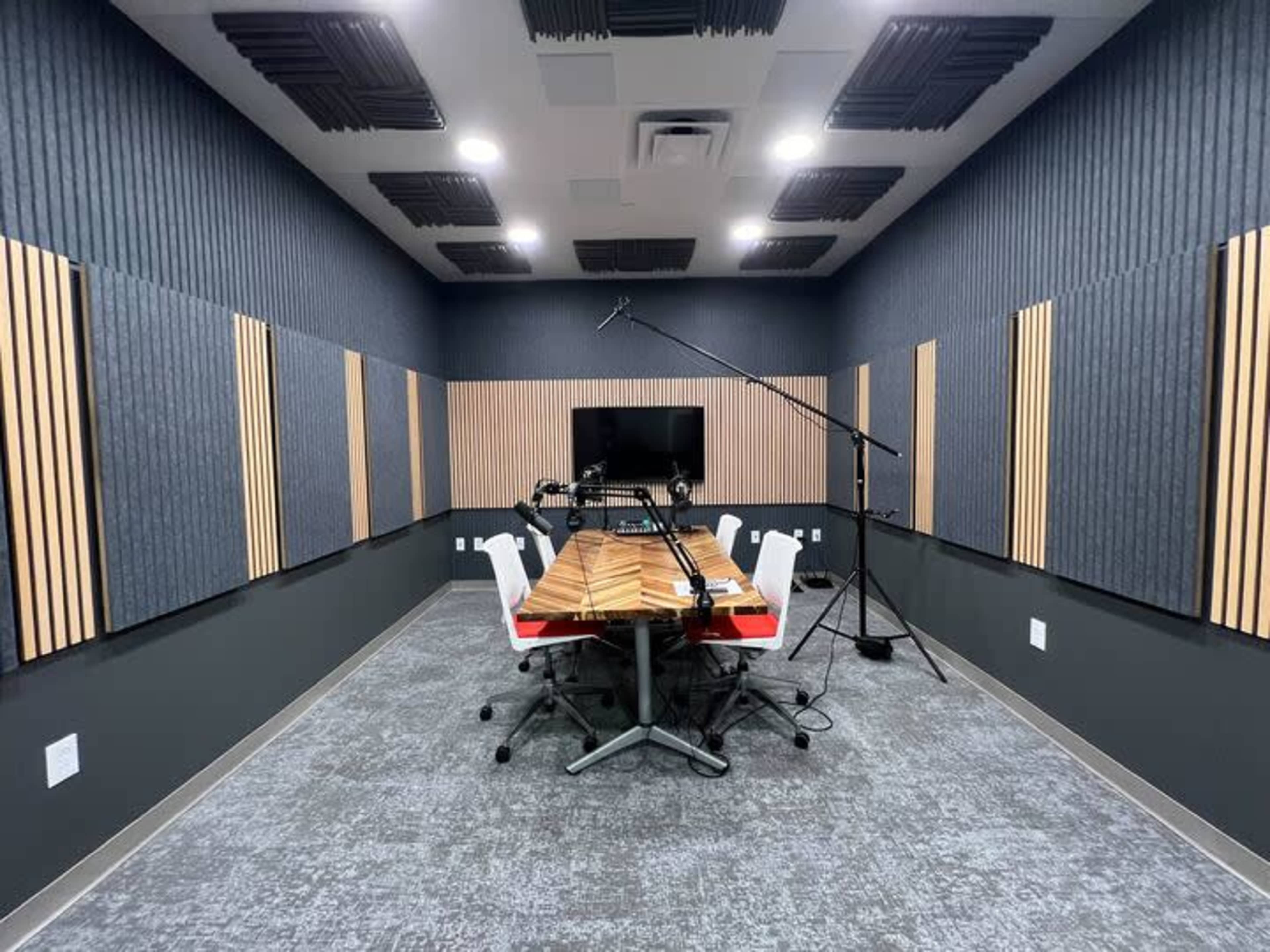 Podcast Studio Image in Brentwood, Brentwood, TN