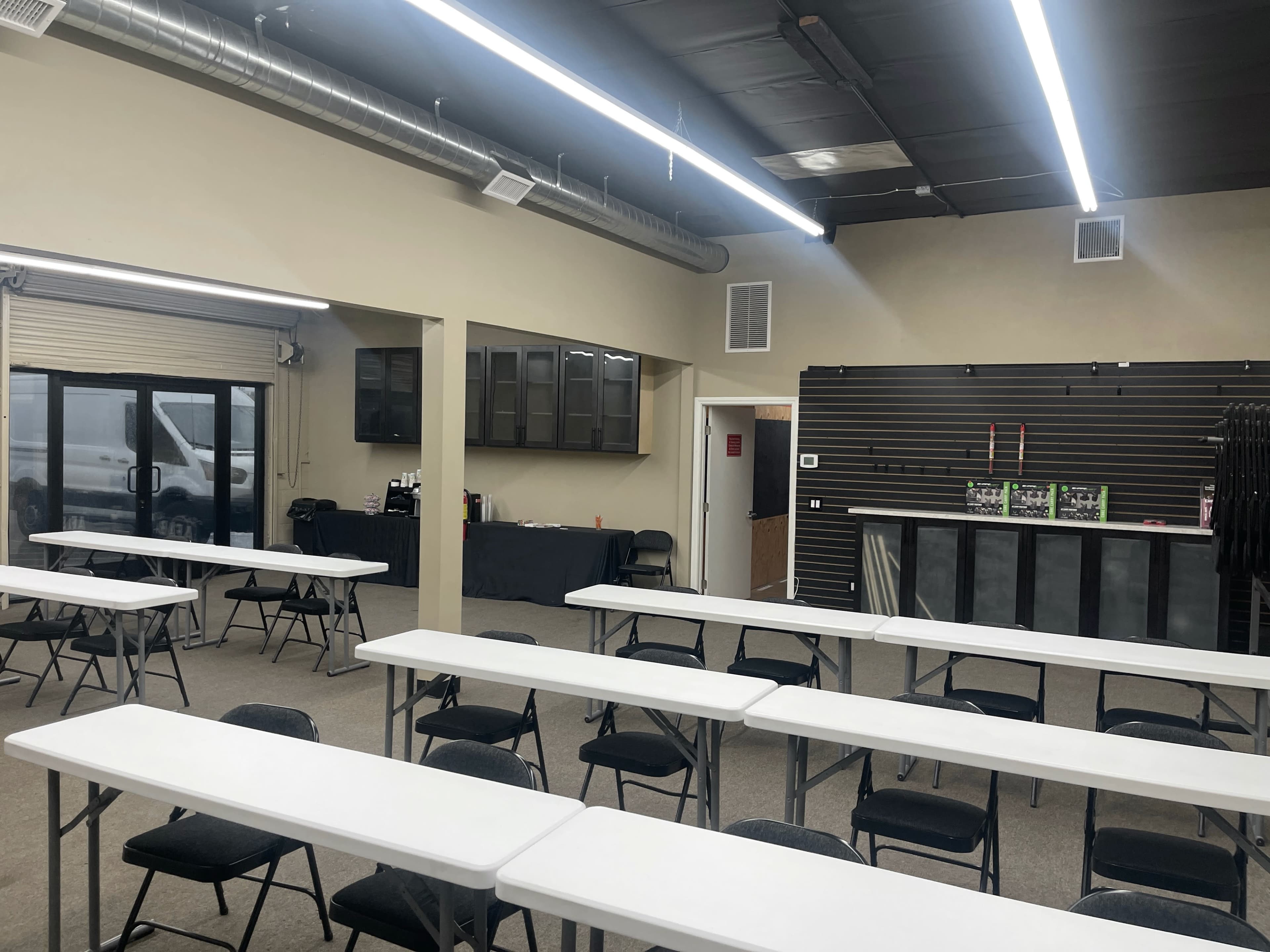 Training Room for Seminars, Workshops, and Meetings Image in Fullerton, Fullerton, CA