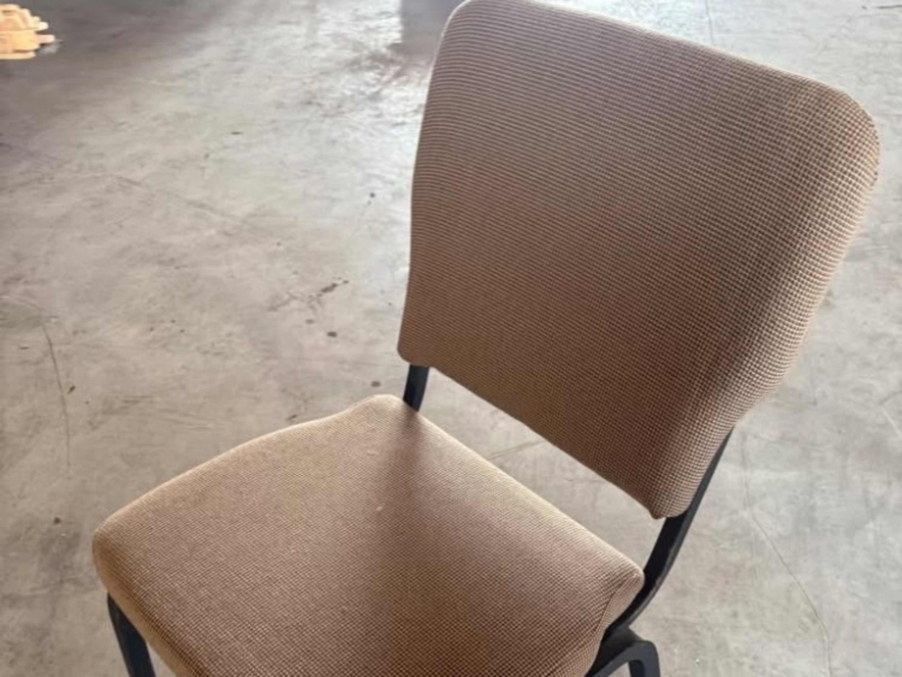 Banquet Chair 
