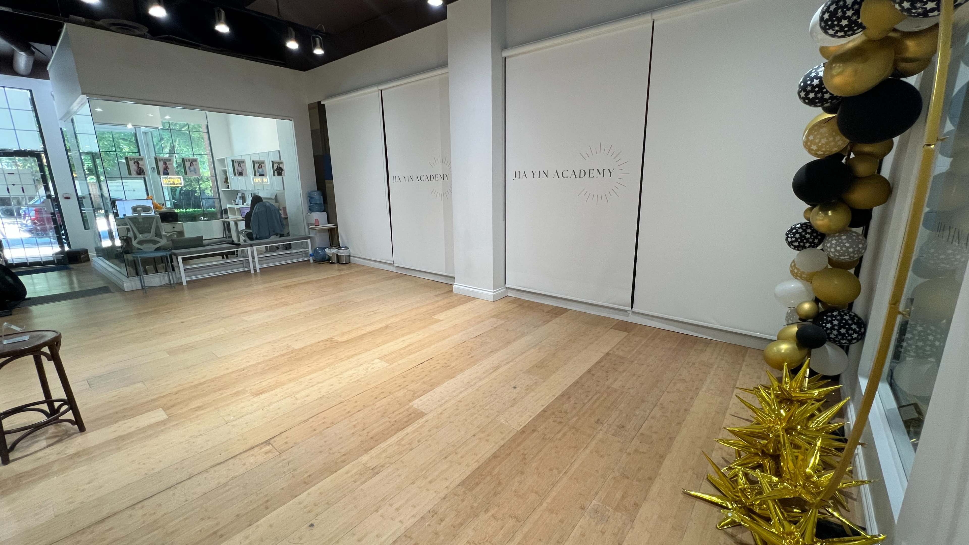 Vancouver Dunbar dancing and Singing Studio Image in Dunbar-Southlands, Vancouver, BC