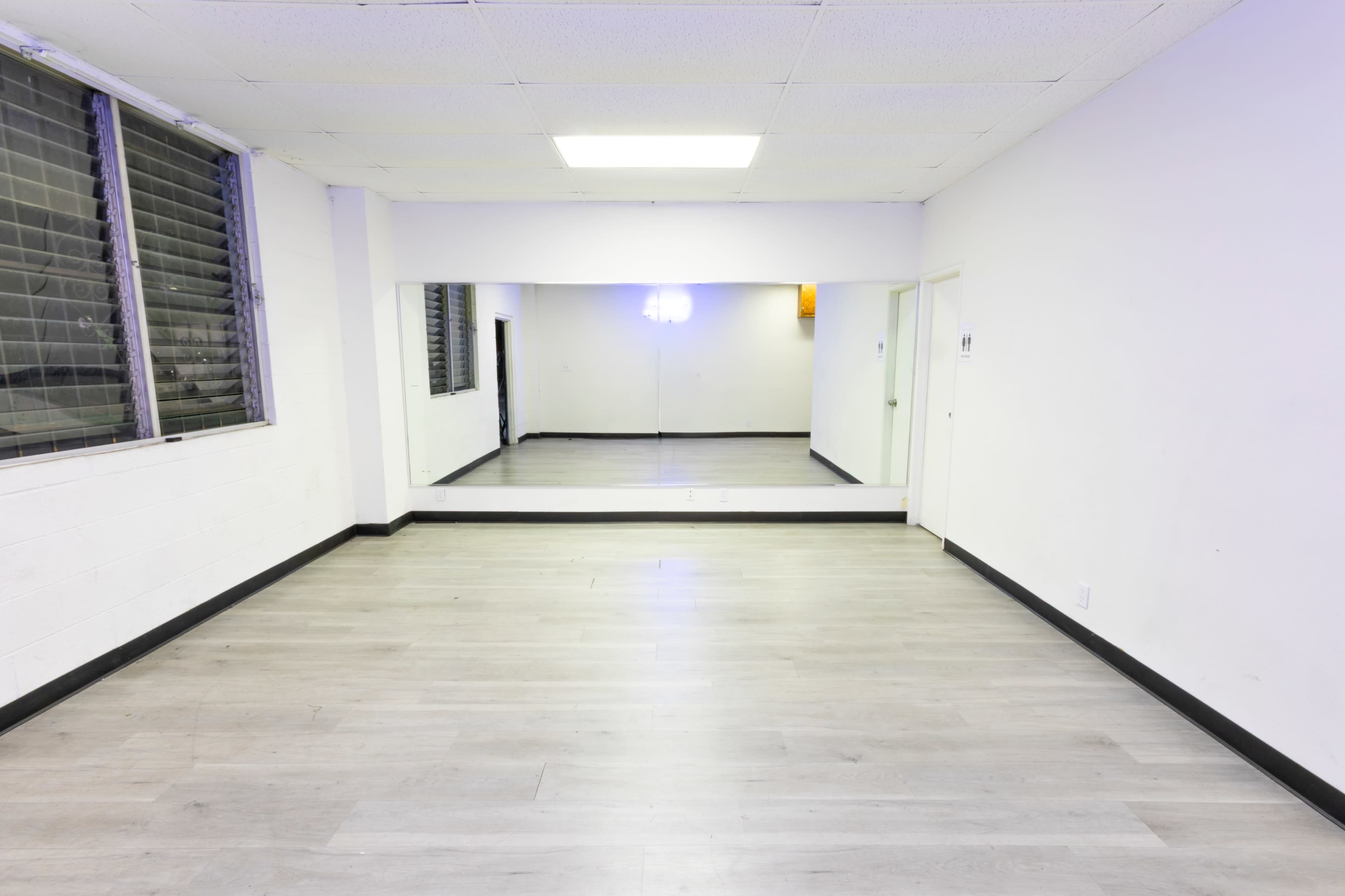 Clean Private Dance Space Image in Santa Fe Springs, Santa Fe Springs, CA