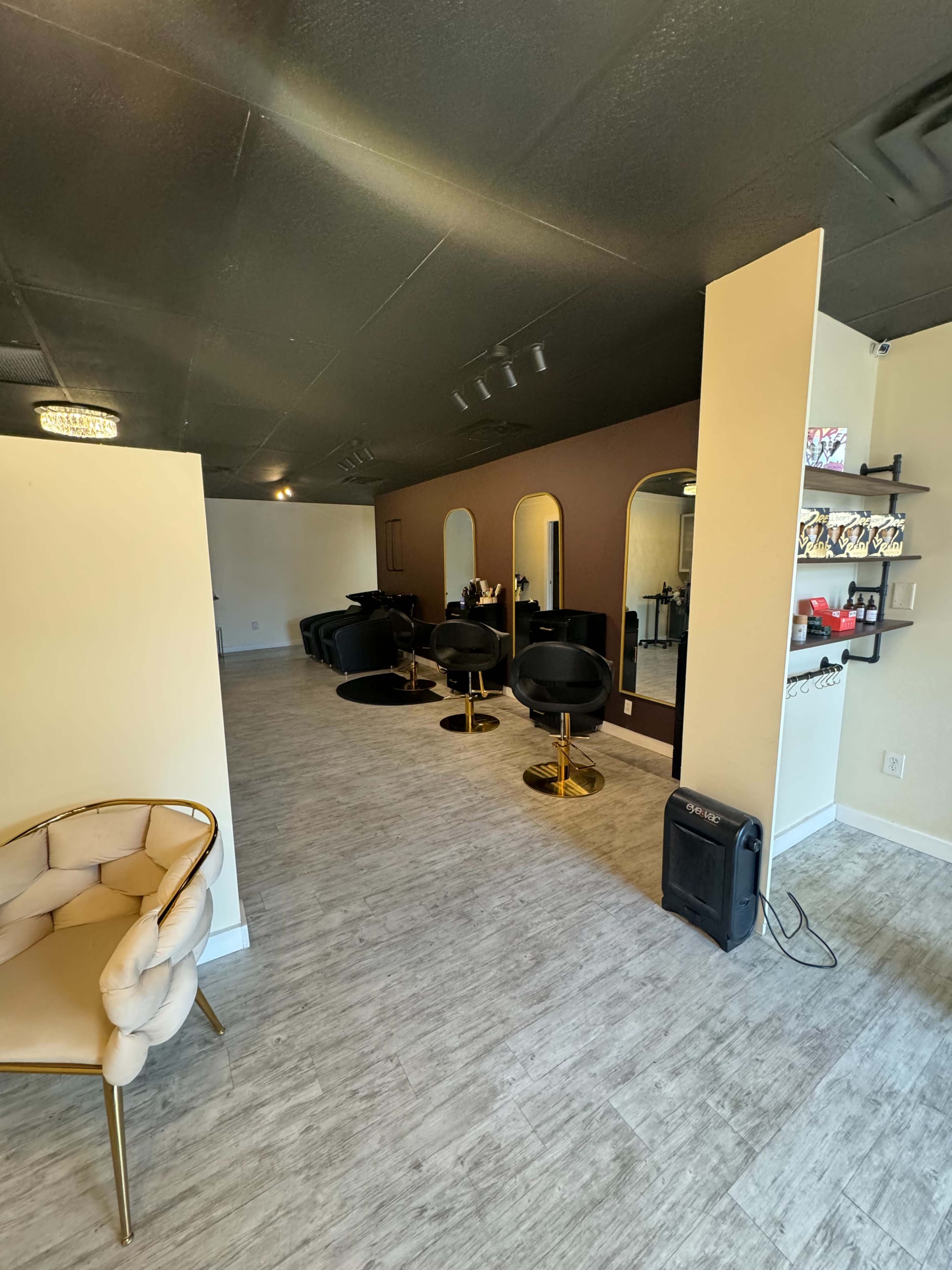 Chic Hair Salon with Free Parking Image in Piedmont Heights, atlanta, GA