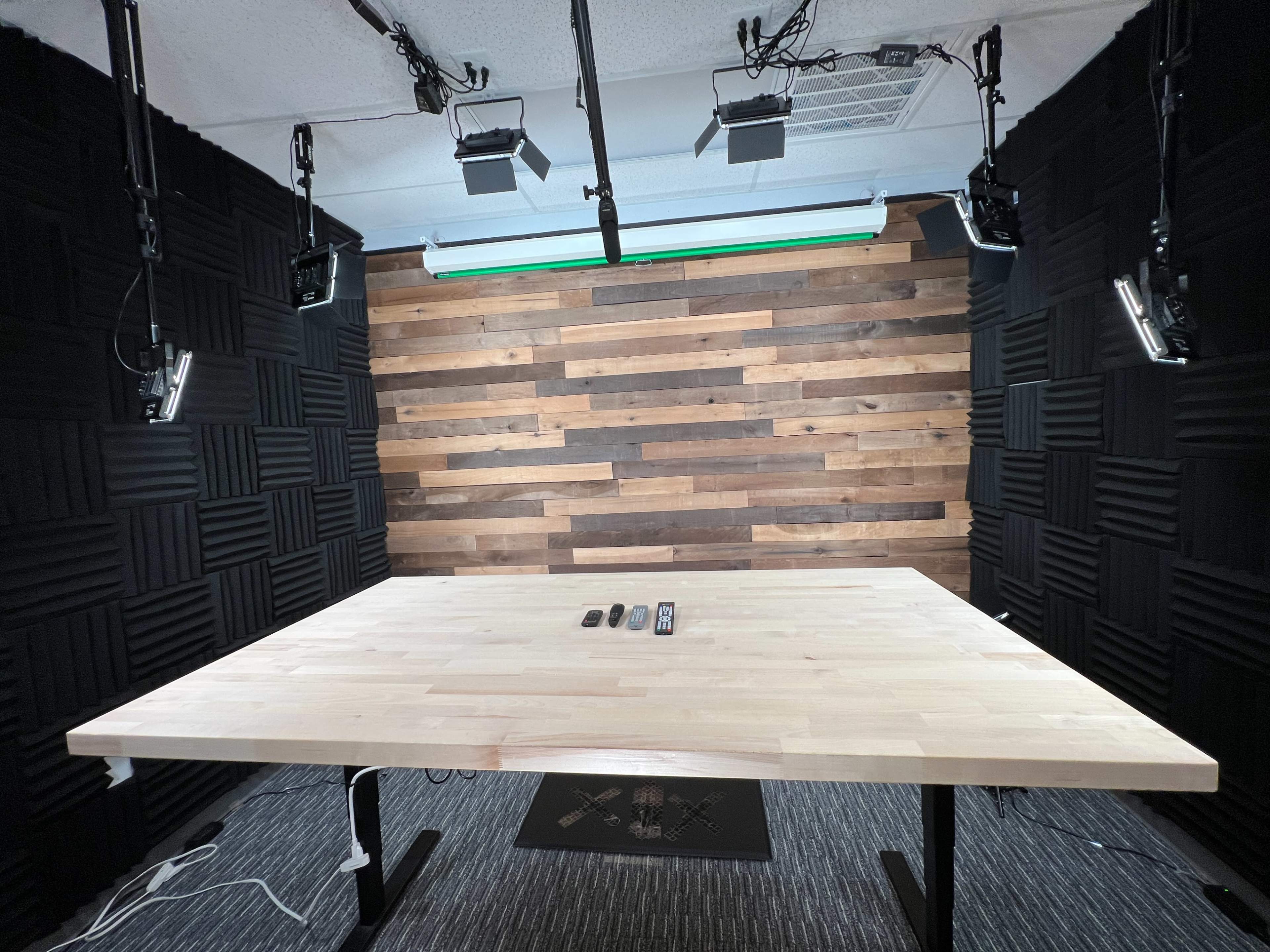 All-Inclusive Raleigh Video Studio with Green Screen, Shiplap Wall, Pro Lighting & Lounge Image in Northwest Raleigh, Raleigh, NC