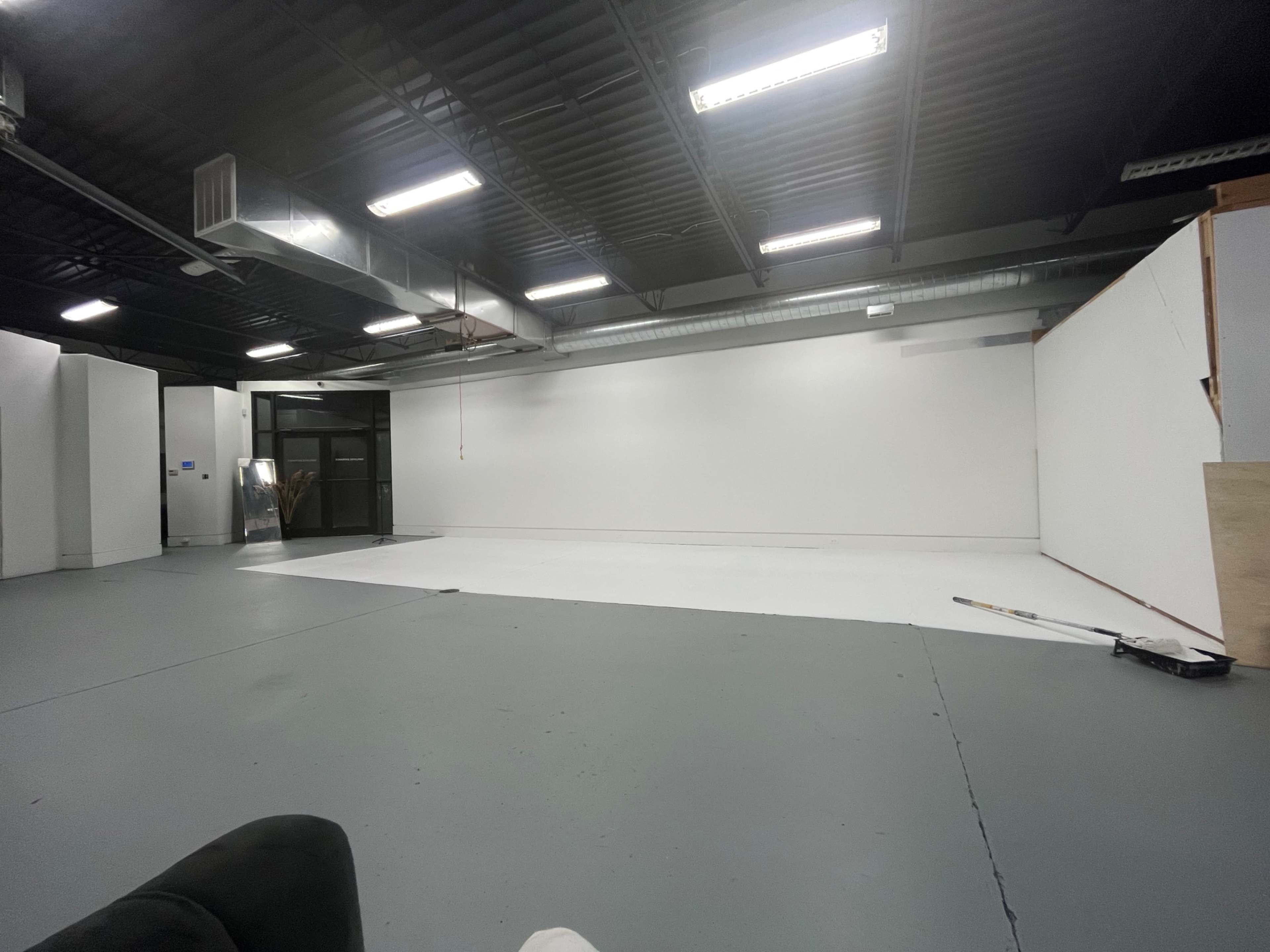 Modern Blank Canvas for Shoots & Events Image in Penn Township, South bend, IN