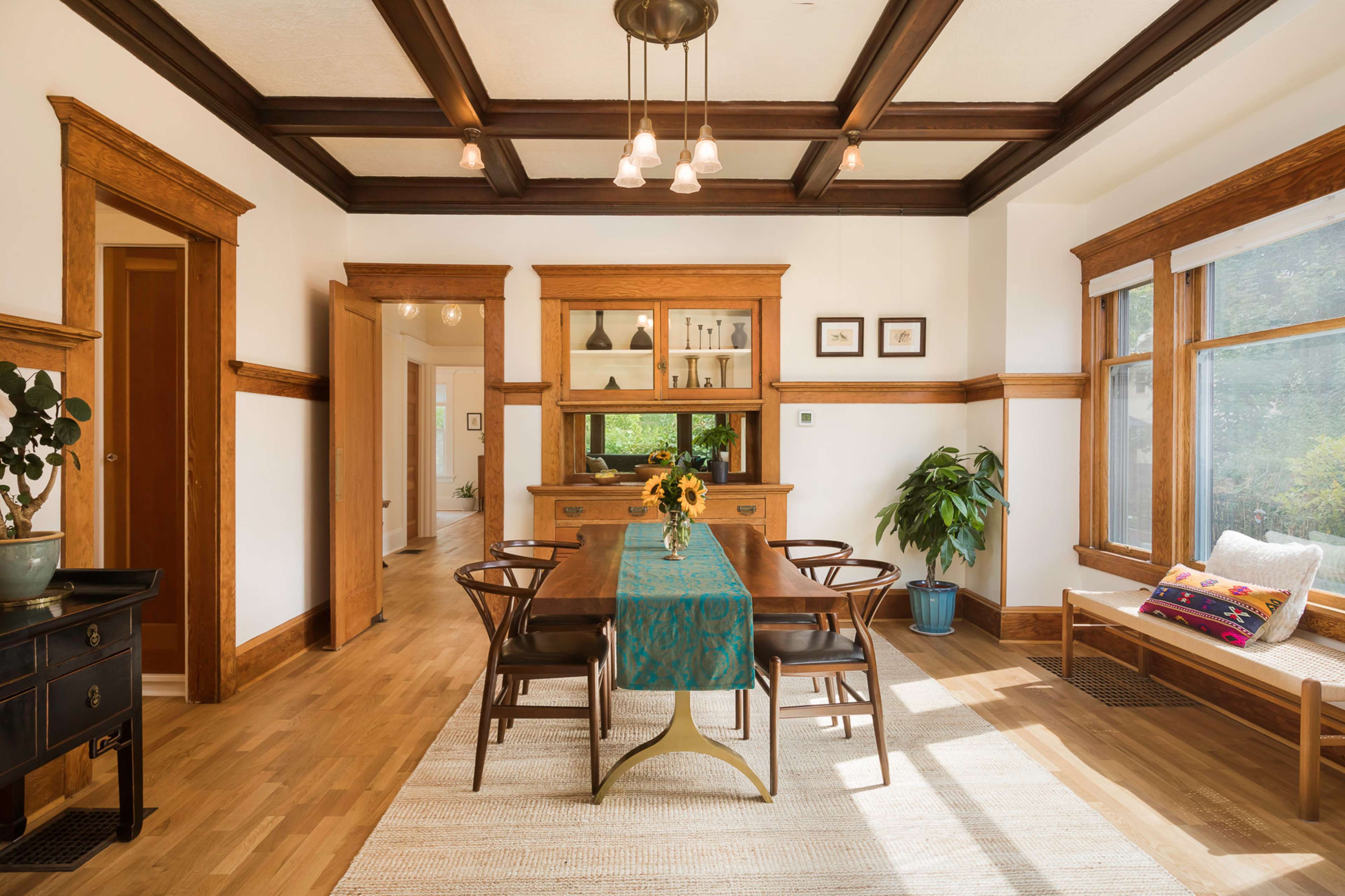 Old Portland Modern Apartment Available for Small Gatherings Image in Irvington, Portland, OR
