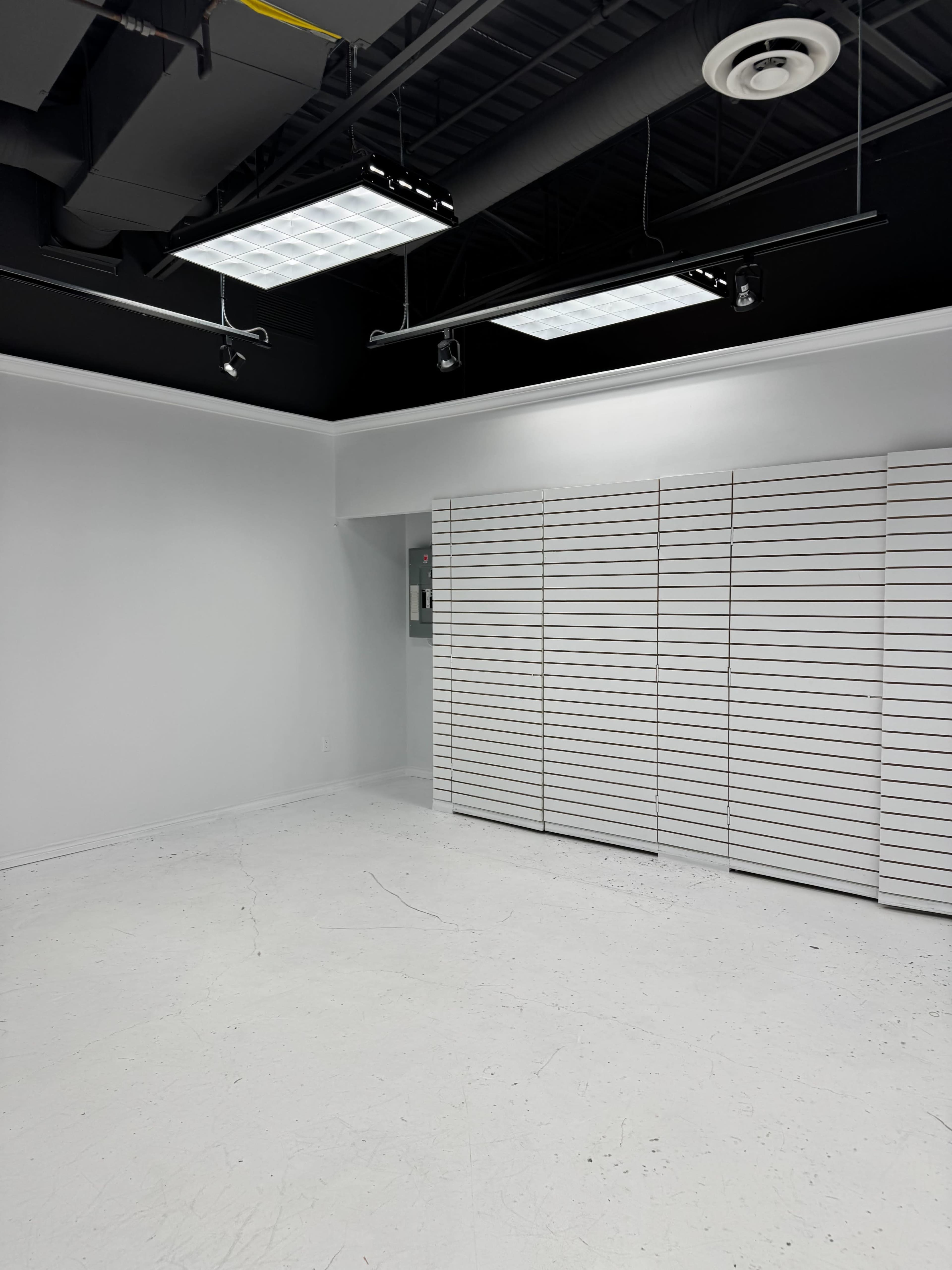 Bright photo studio Image in Strathcona, Vancouver, BC