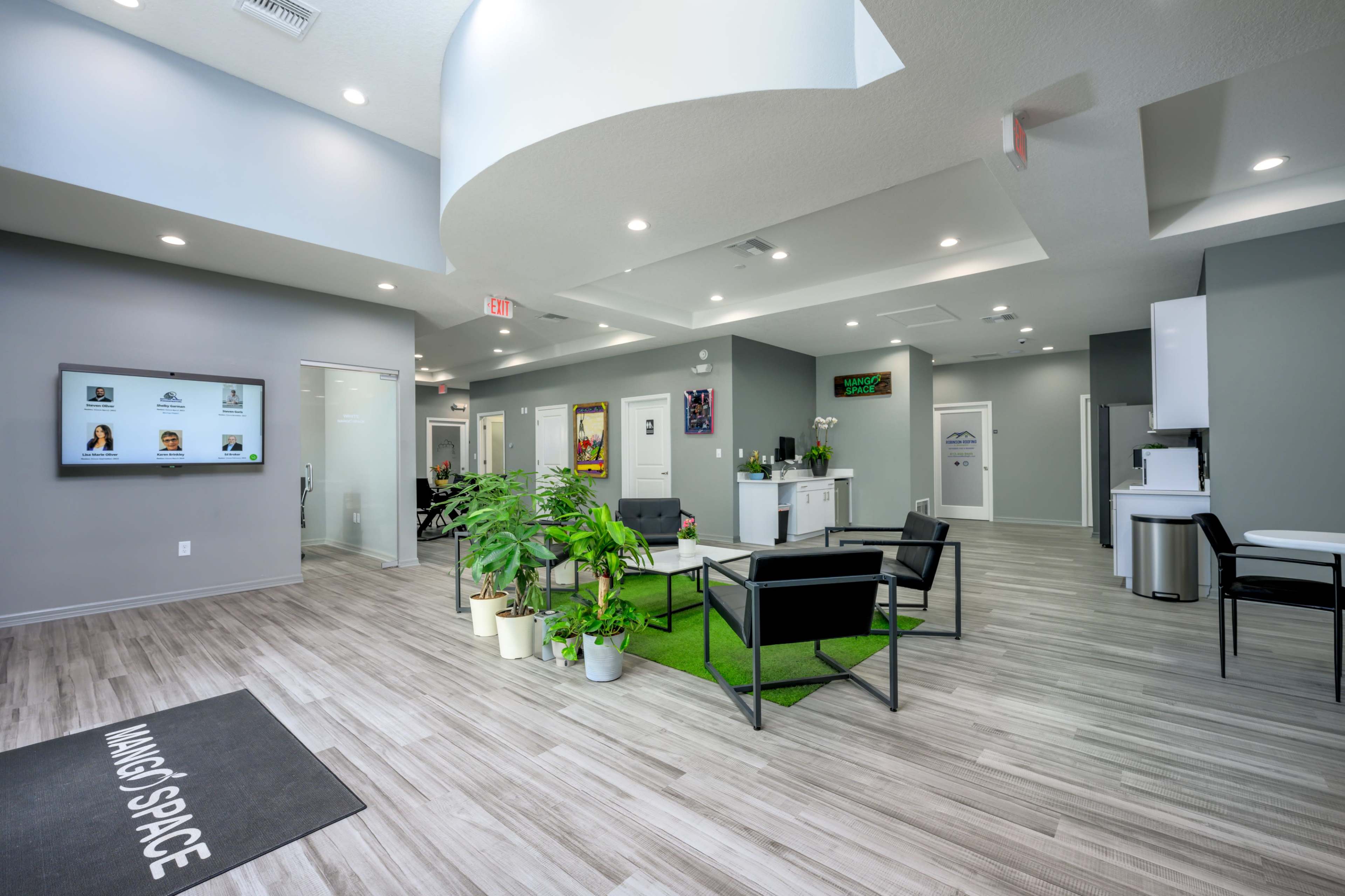 35 Person High Tech Conference Room Image in Worthington Gardens, Lutz, FL