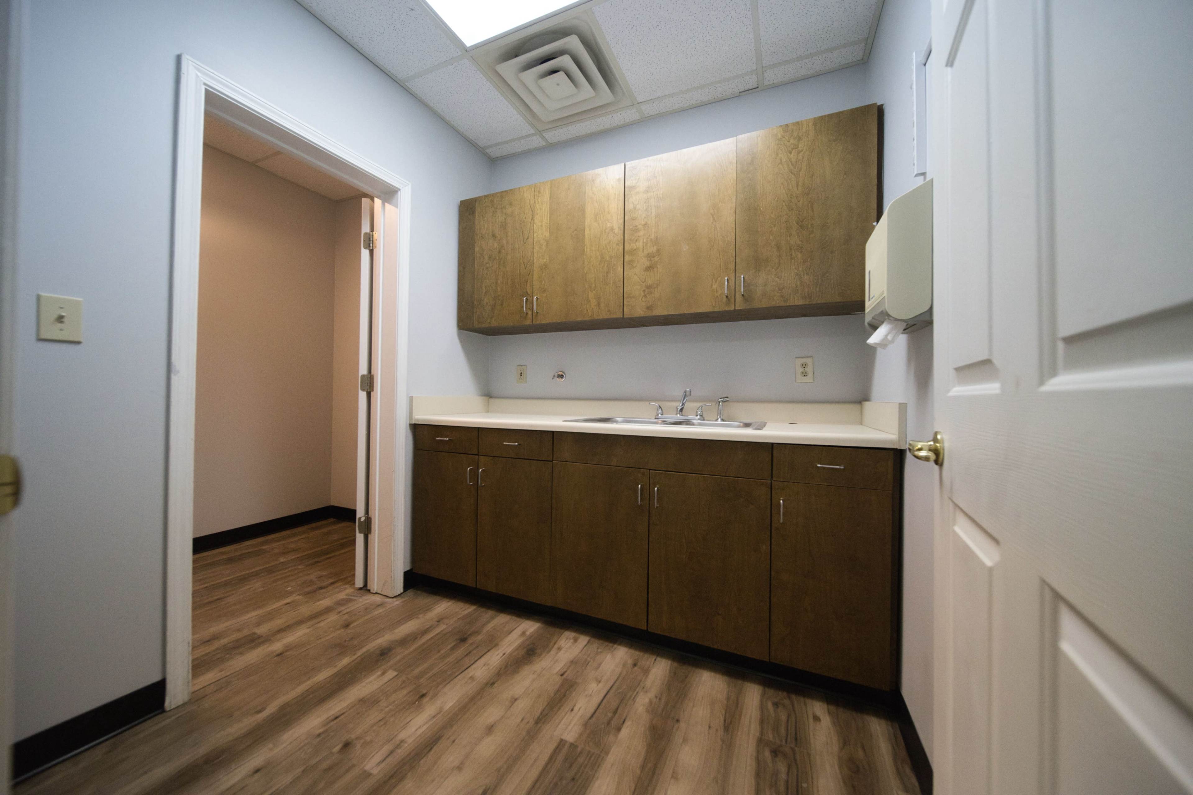 Minutes away from Downtown Birmingham and the Airport Image in Roebuck, Birmingham, AL