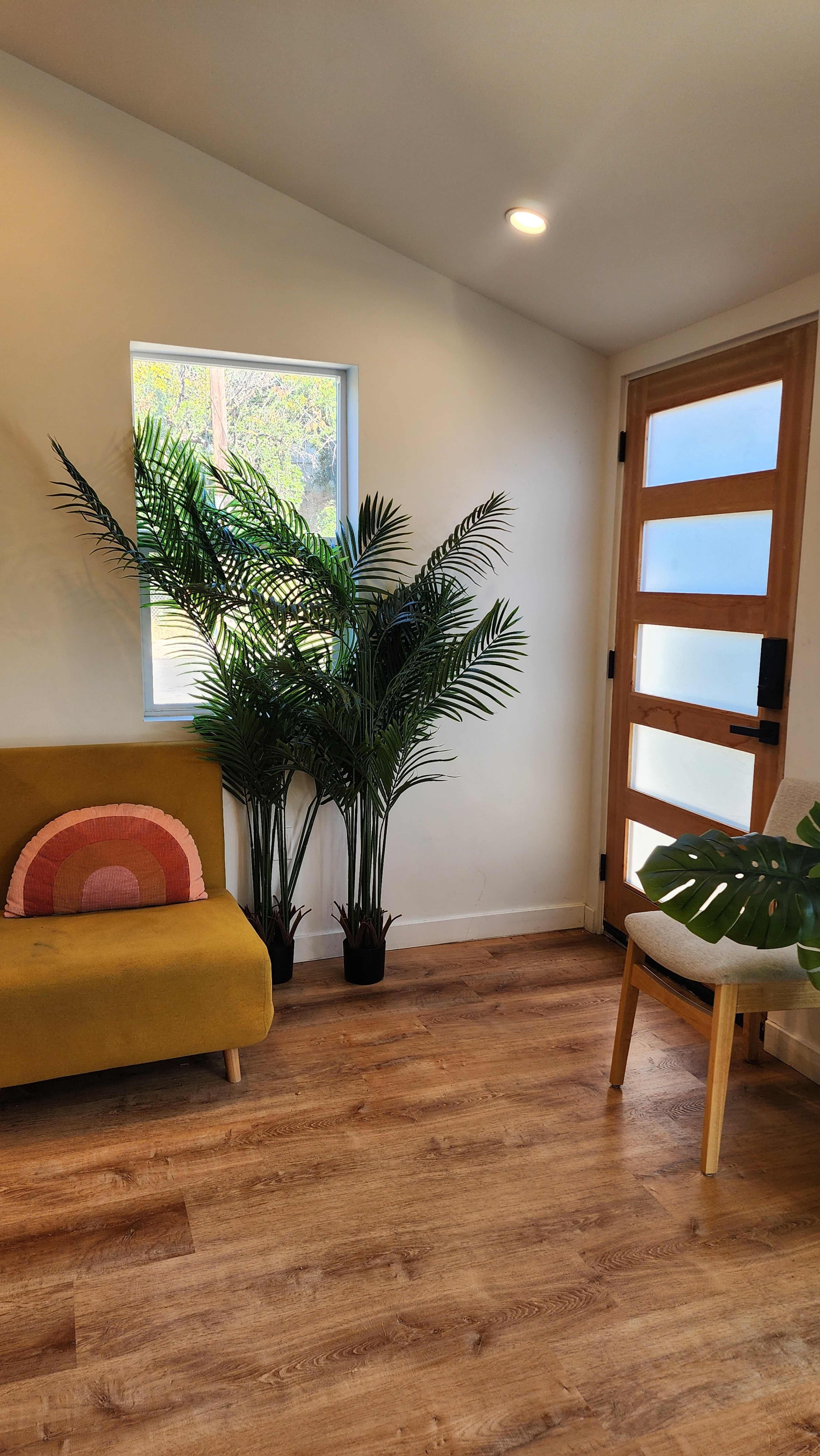 Beautiful Micro Meeting Space! Image in Van Nuys, Van Nuys, CA
