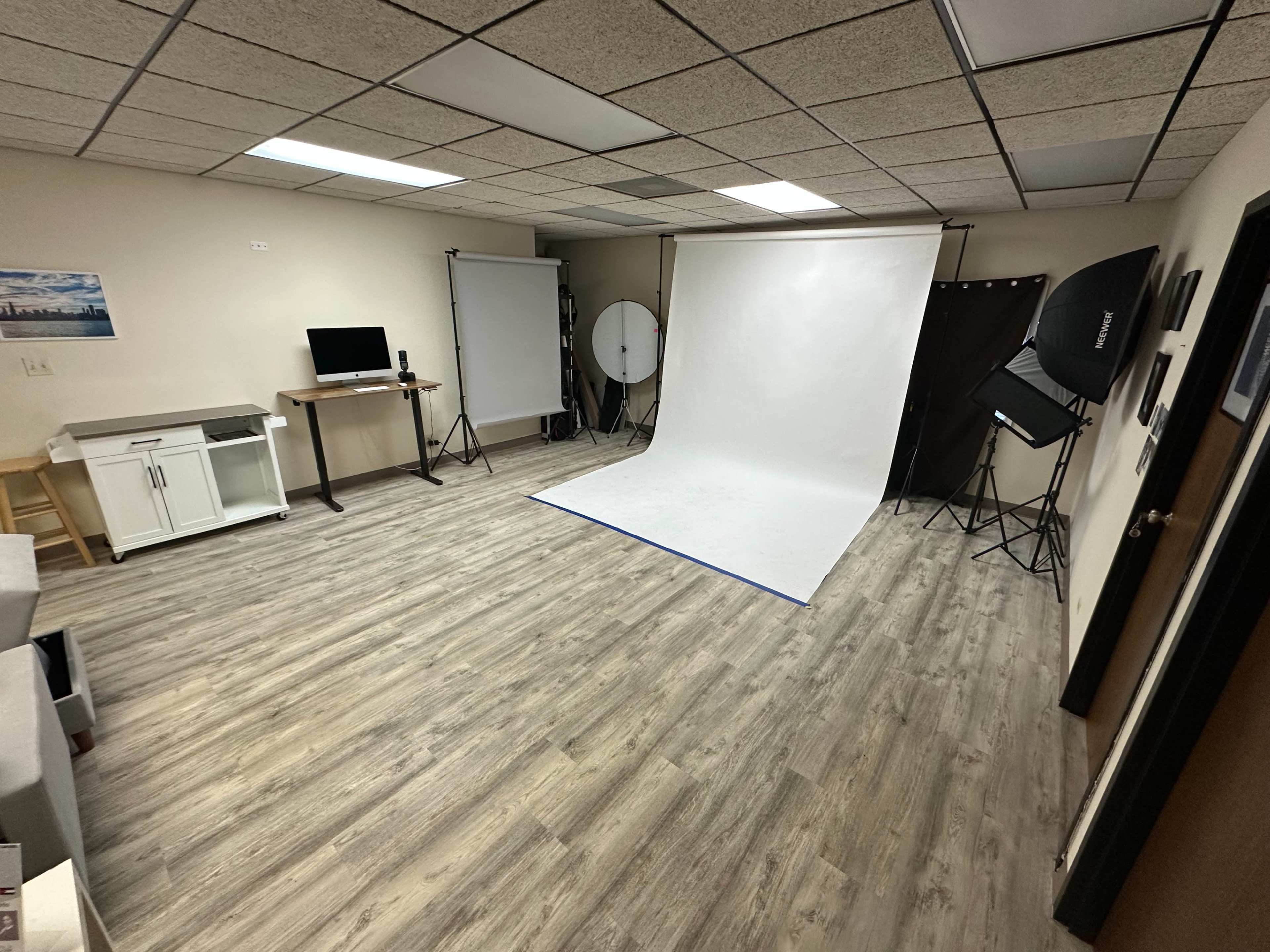 Flexible Space Conveniently located off of I-294 Image in Palos Township, Hickory Hills, IL