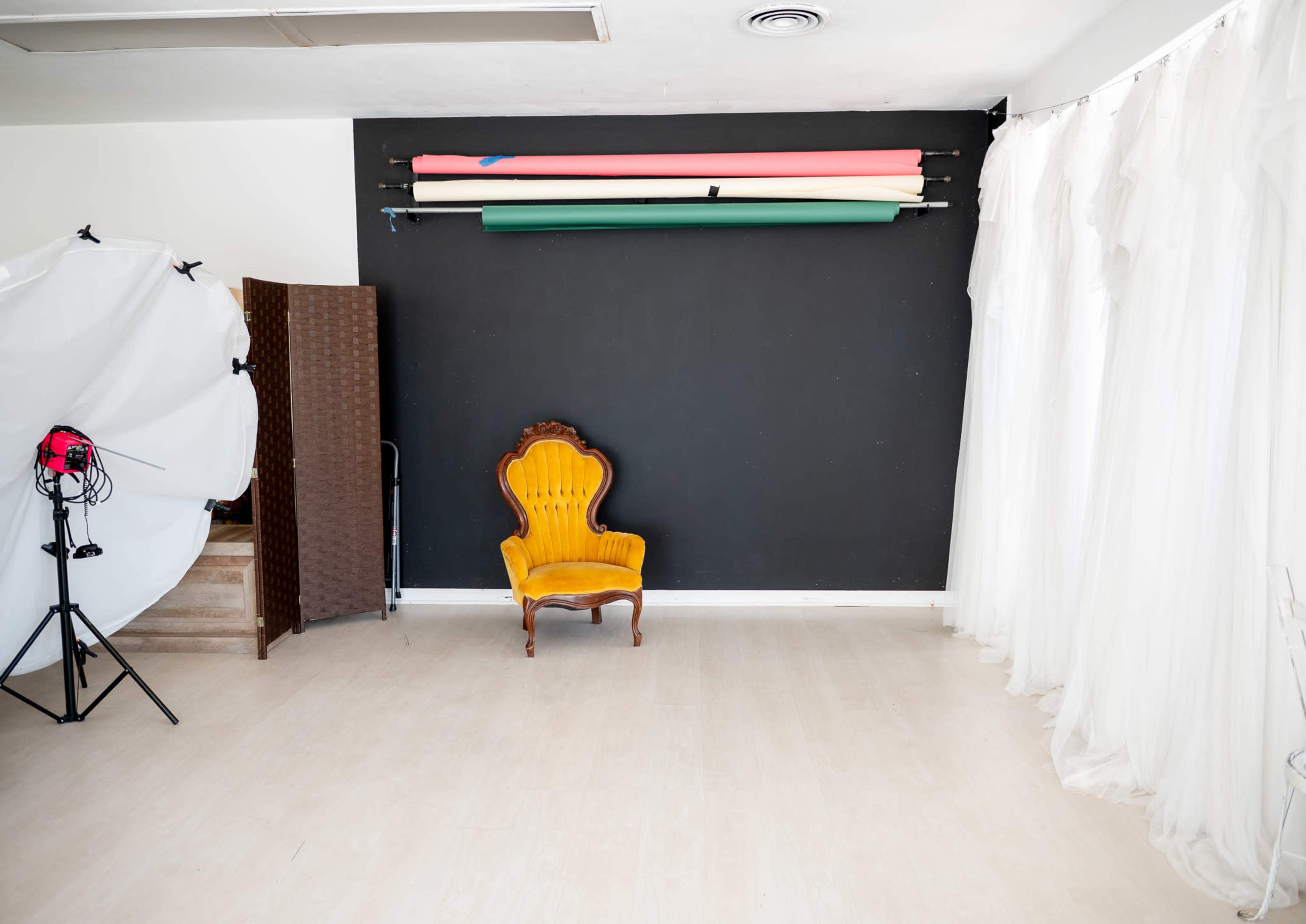 Spacious & Bright Natural Light Photography & Content Creation Studio in Historic Burlington City Image in Burlington, Burlington, NJ