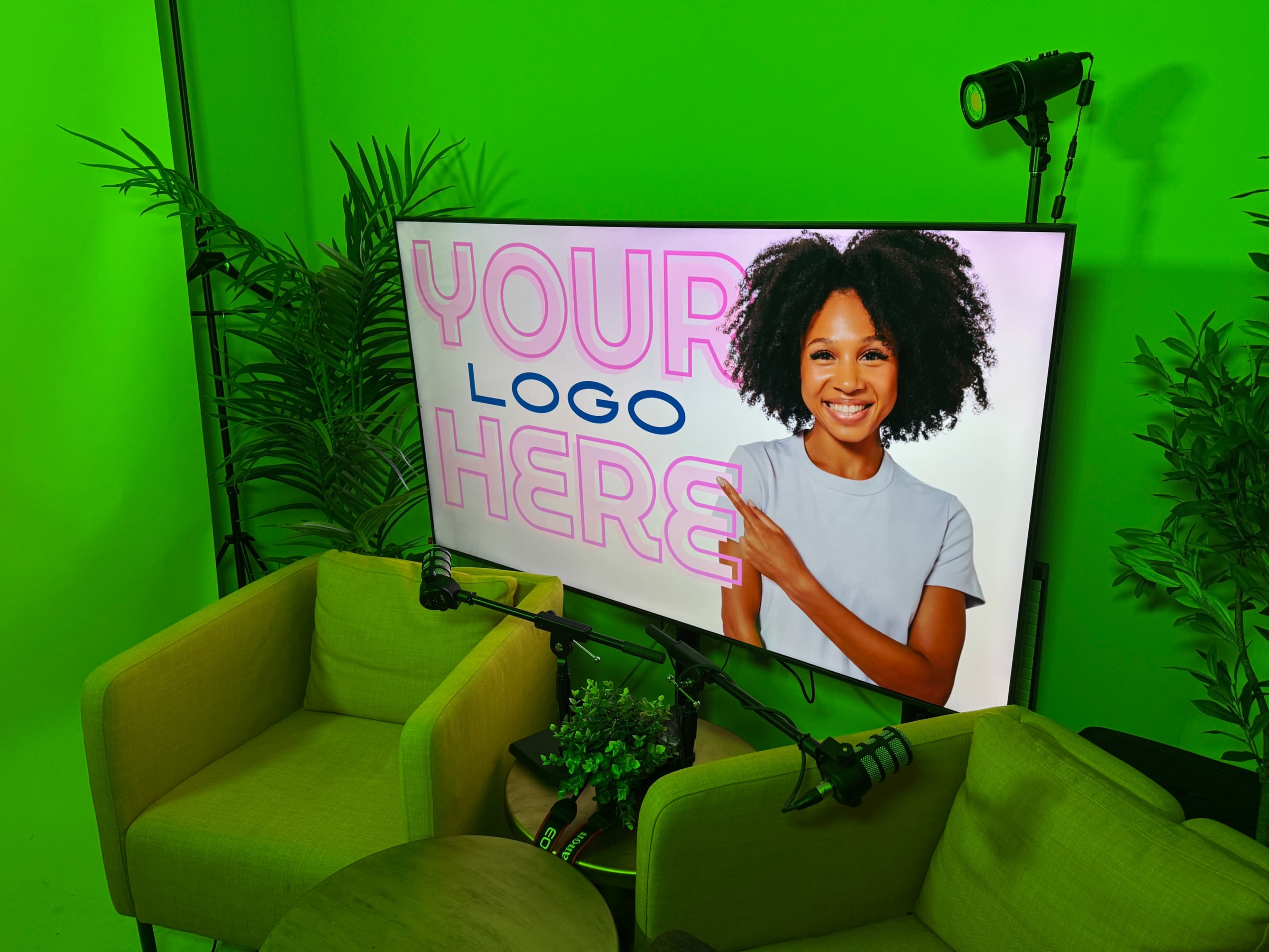 Cozy TV Studio Image in Glen Burnie, Glen Burnie, MD