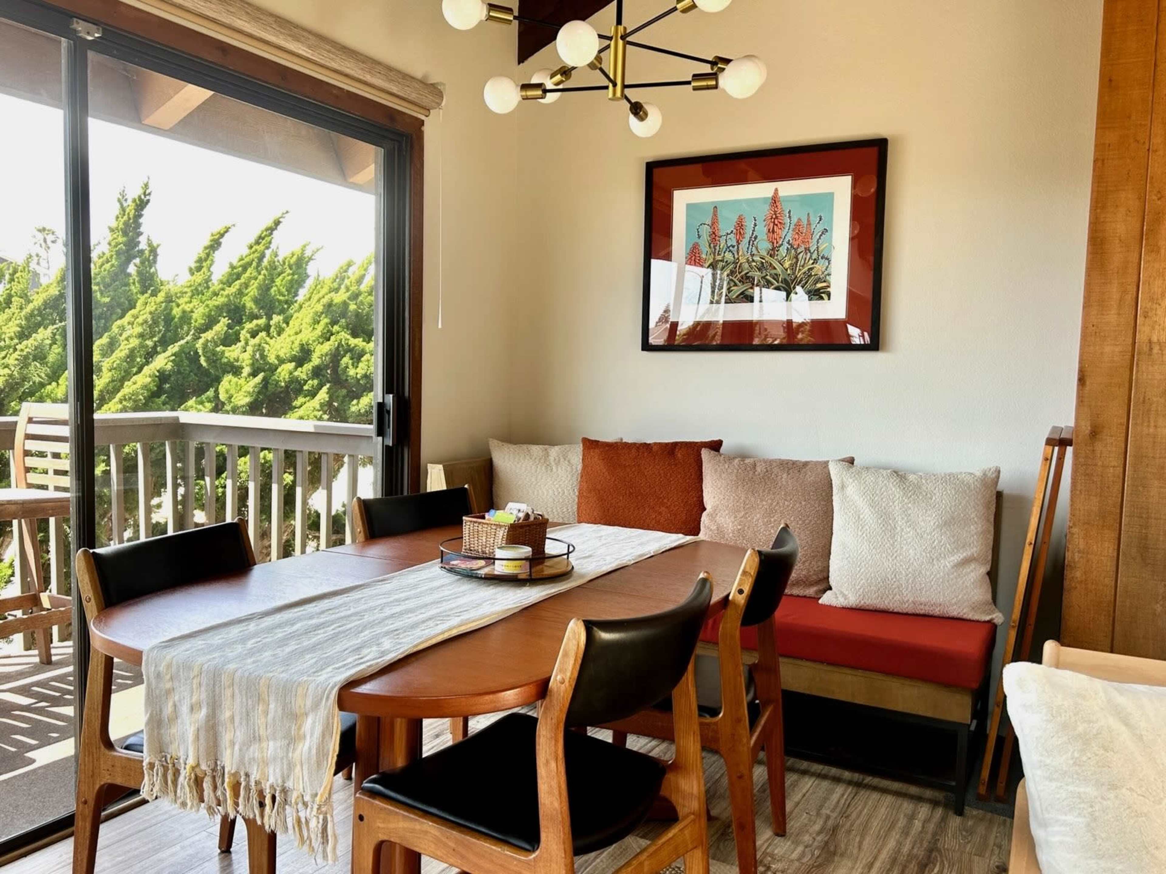 1970's Beach Lodge Image in Ventura, Ventura, CA