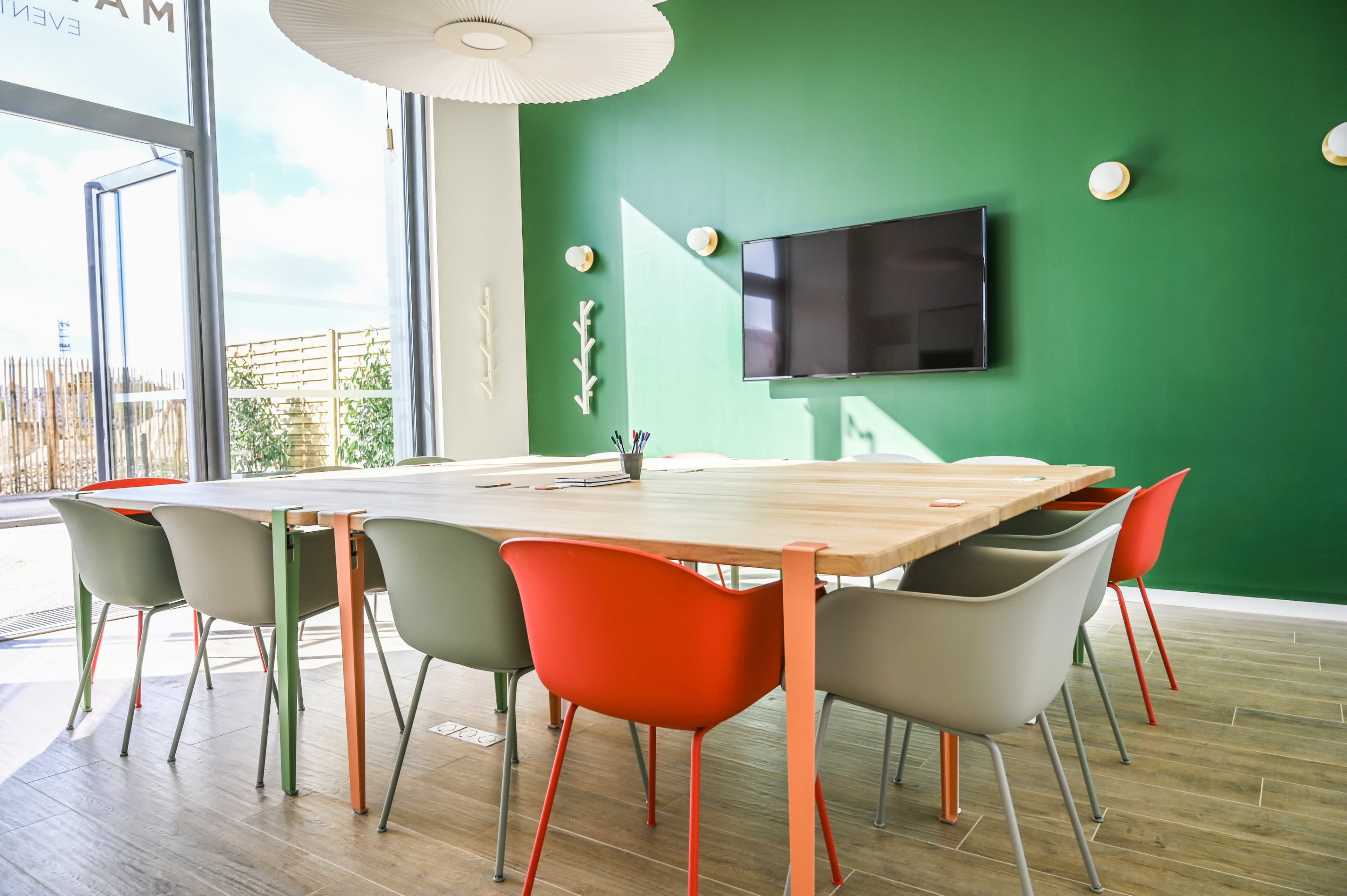 Salle de réunion 30 m² – Idéale pour réunions et formations Image in Gare St Jean, Bordeaux