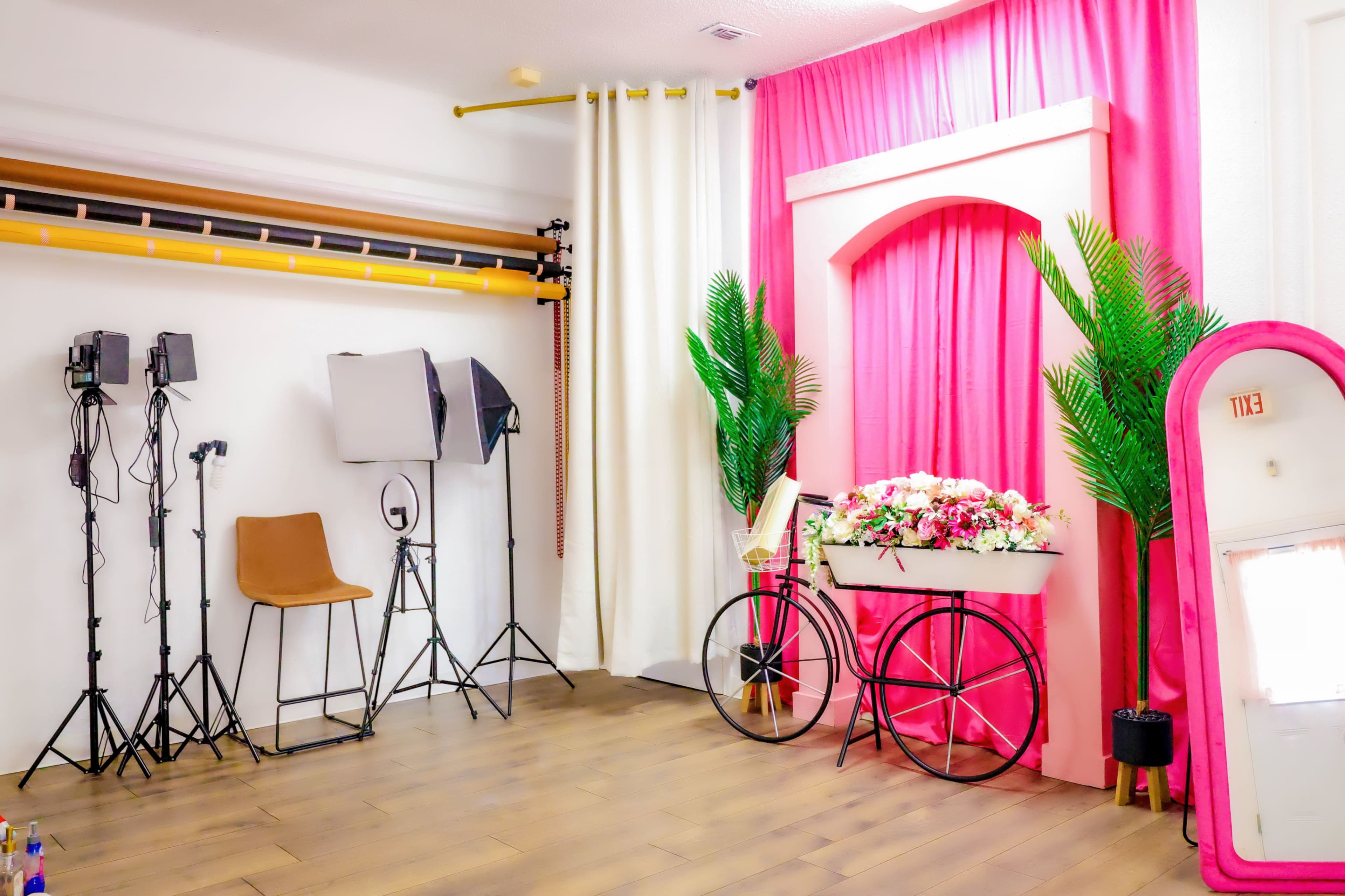 New Lifestyle Creative Photo and Video Studio In DFW Area Image in Murphy, Wylie, TX