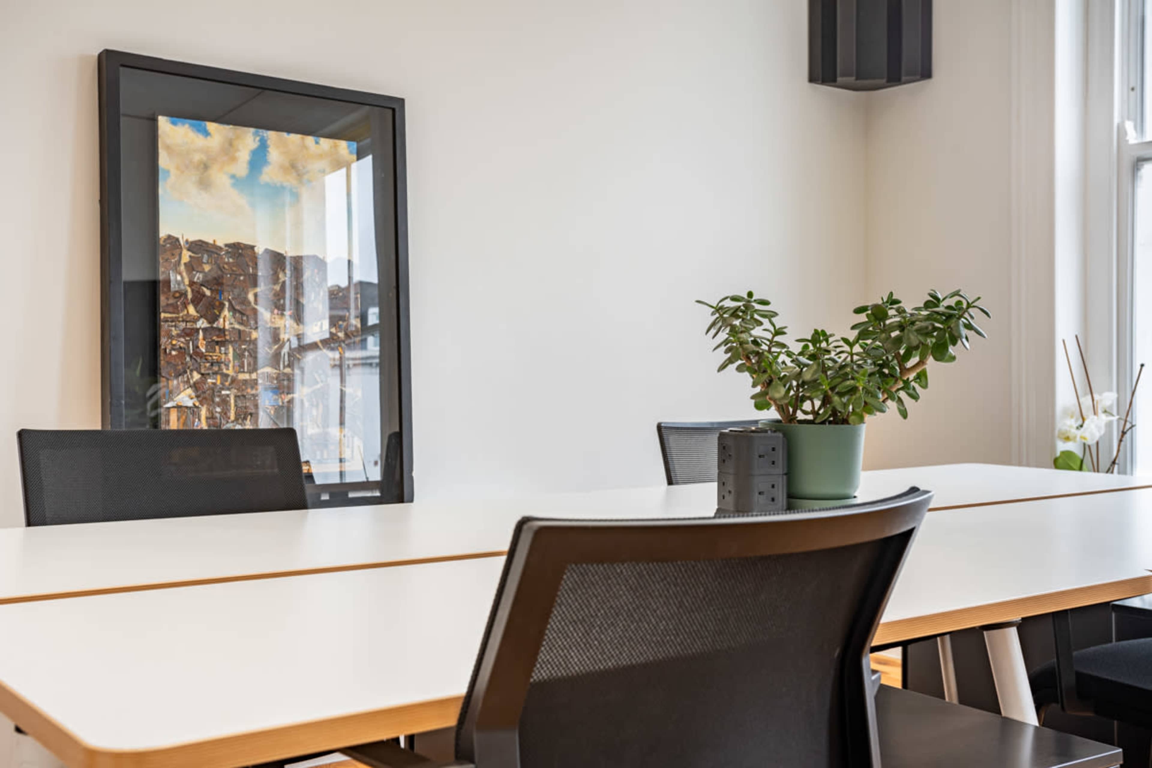 The Sun Room: Ultimate Collaborative Meeting Space Image in Maida Hill, London, ENG