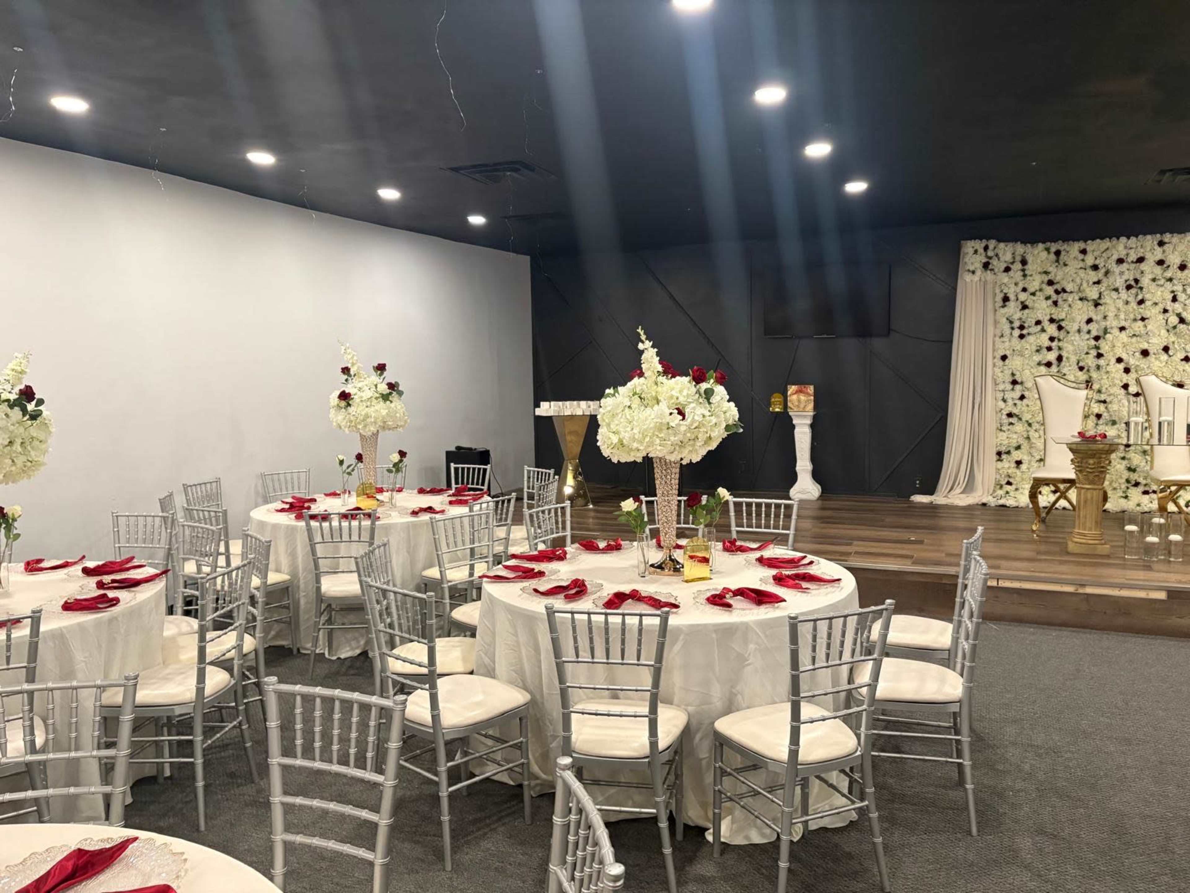 La Belle Porte Beautiful space for great reasonable price look no further Image in La Vergne, Lavergne, TN