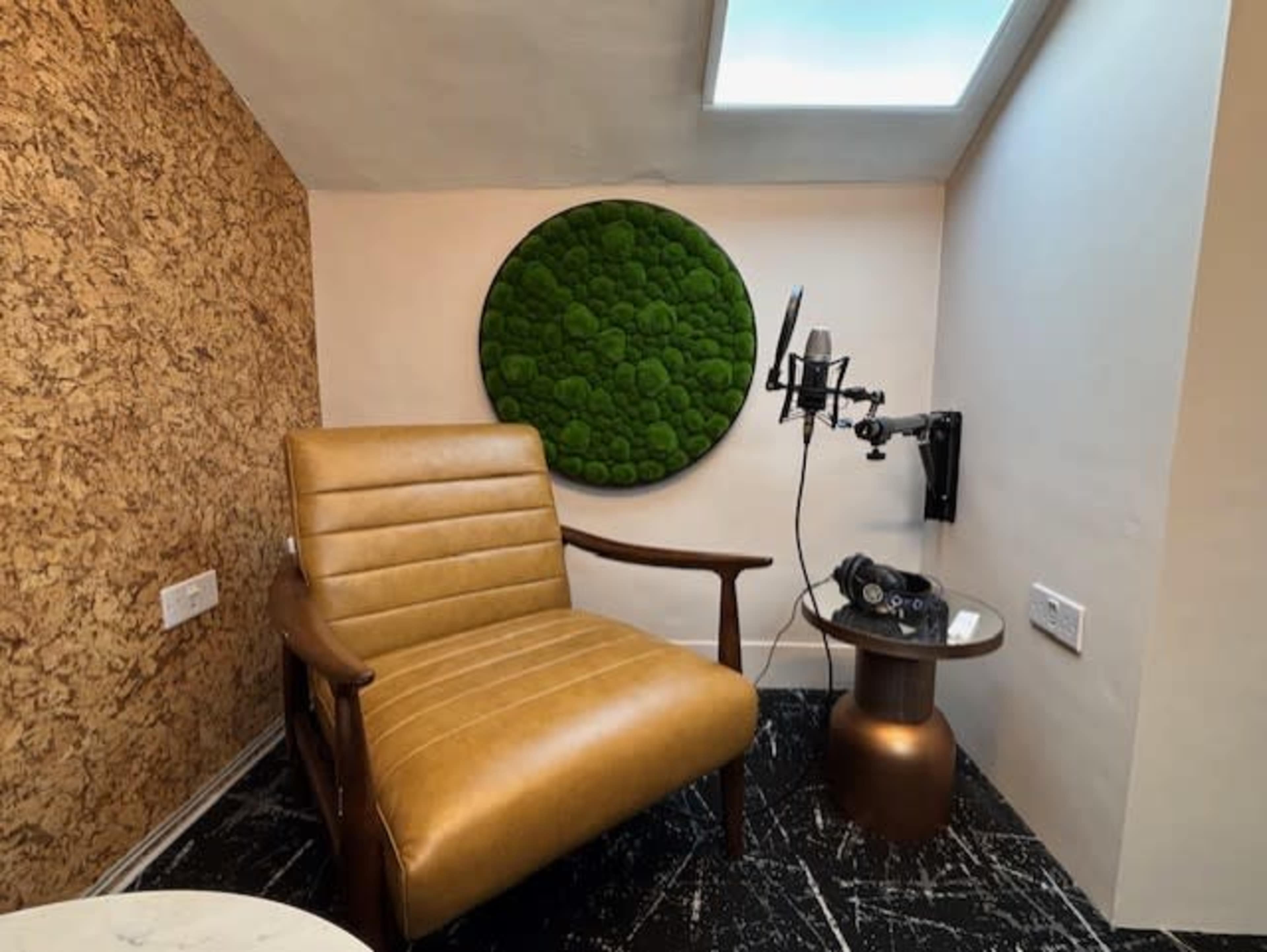 Rivers Lodge PodStation Image in Barnet, Harpenden, ENG