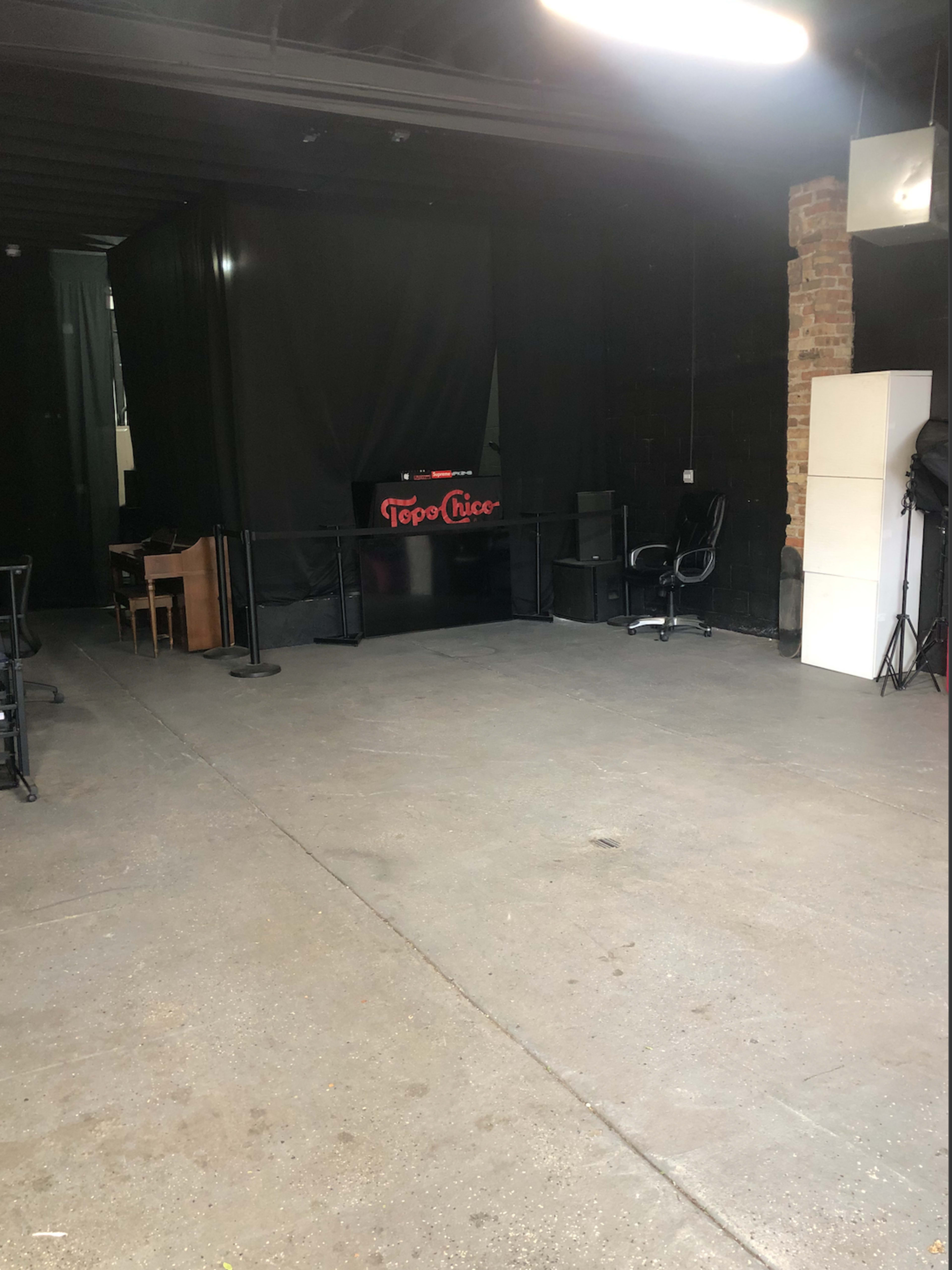 Versatile West Loop Loft | Studio for Photography, DJ, Events & More Image in Garfield Park, Chicago, IL