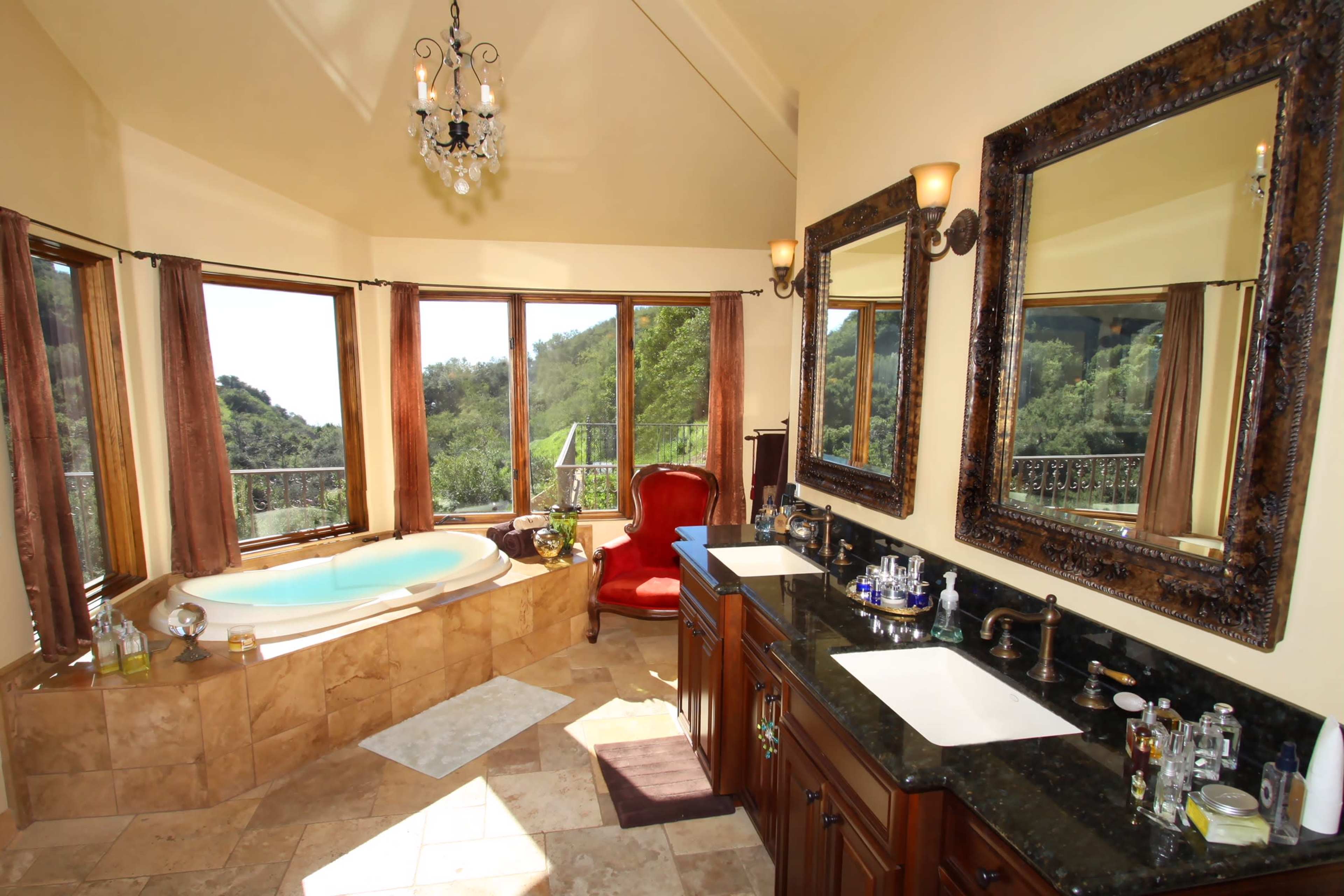 Christophers Escondido Villa in Malibu - Beautiful Ocean and Mountain views Image in Malibu Vista, Malibu, CA