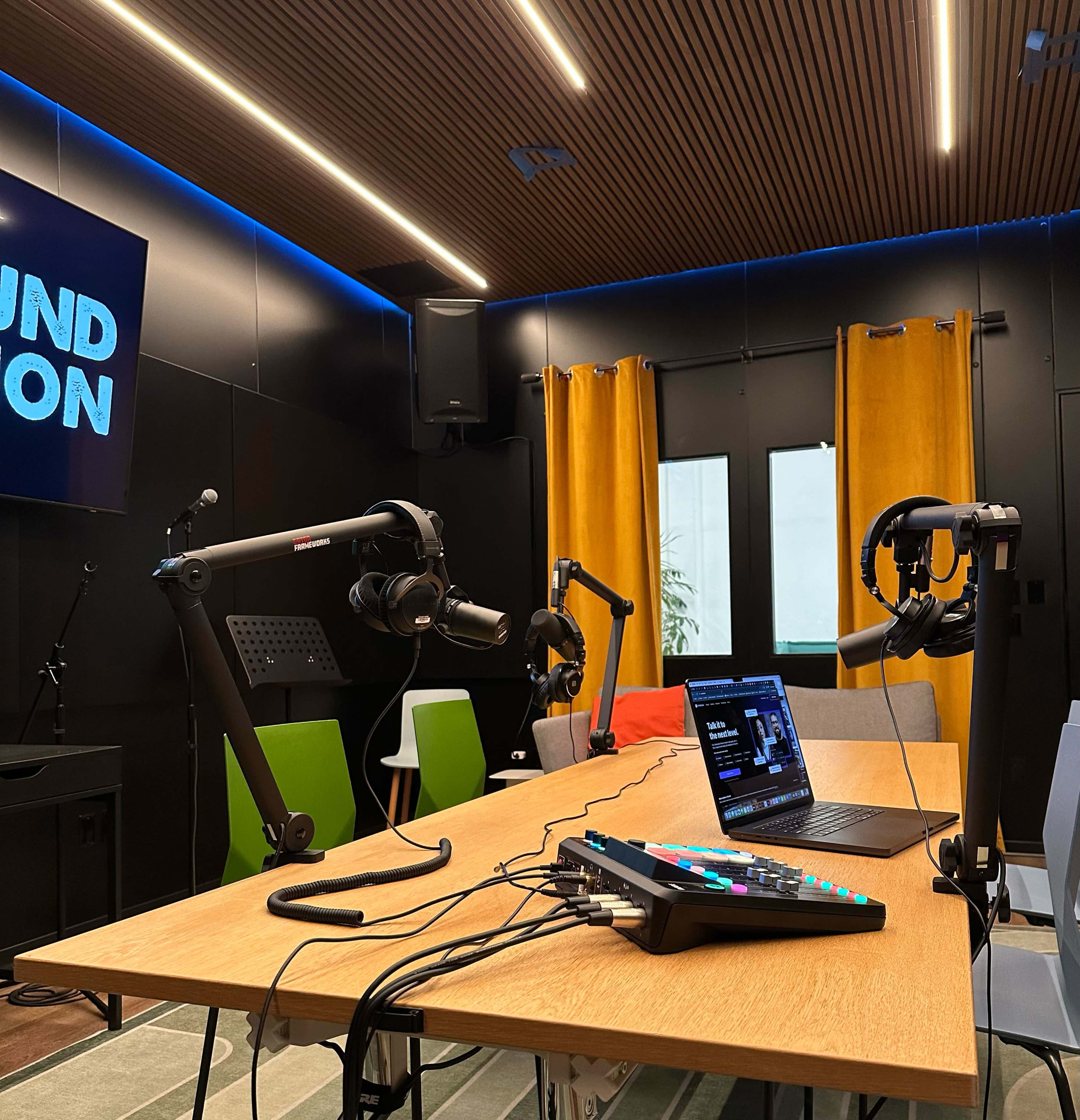 Industrial chic, downtown music and podcast studio space with intimate performance venue. Image in Centennial, REDWOOD CITY, CA