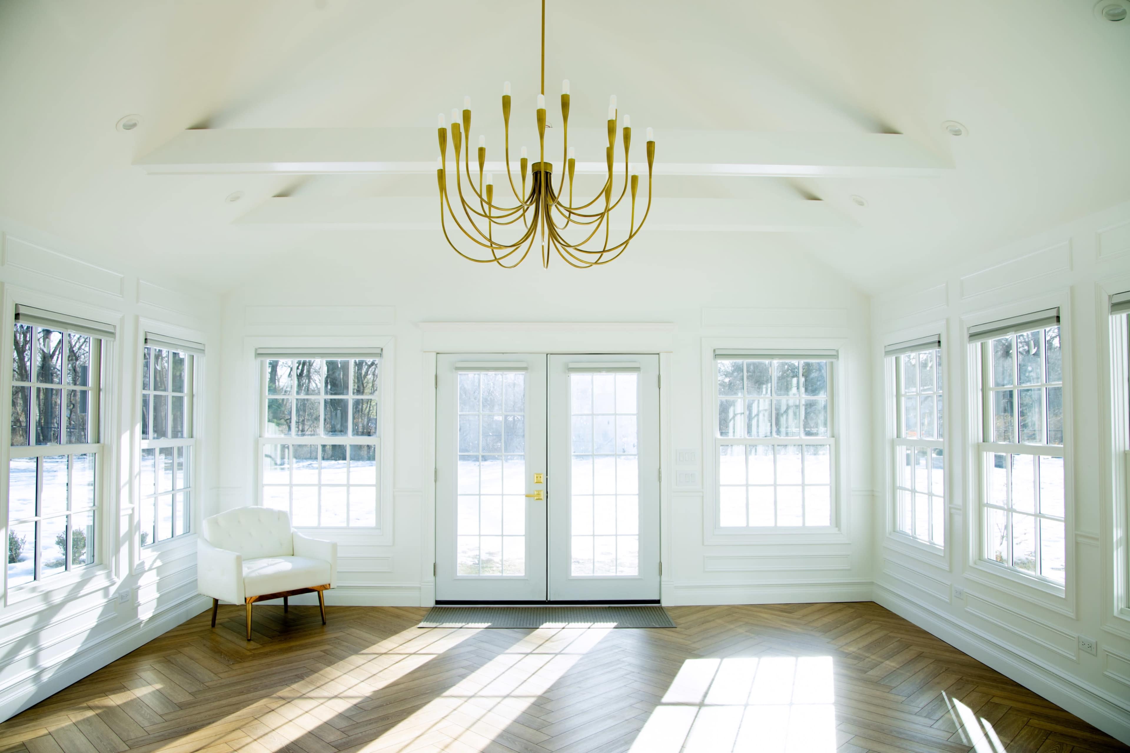 Sun-Soaked Studio with Classic French Touches & Open Floor Plan Image in Winfield Township, Warrenville, IL