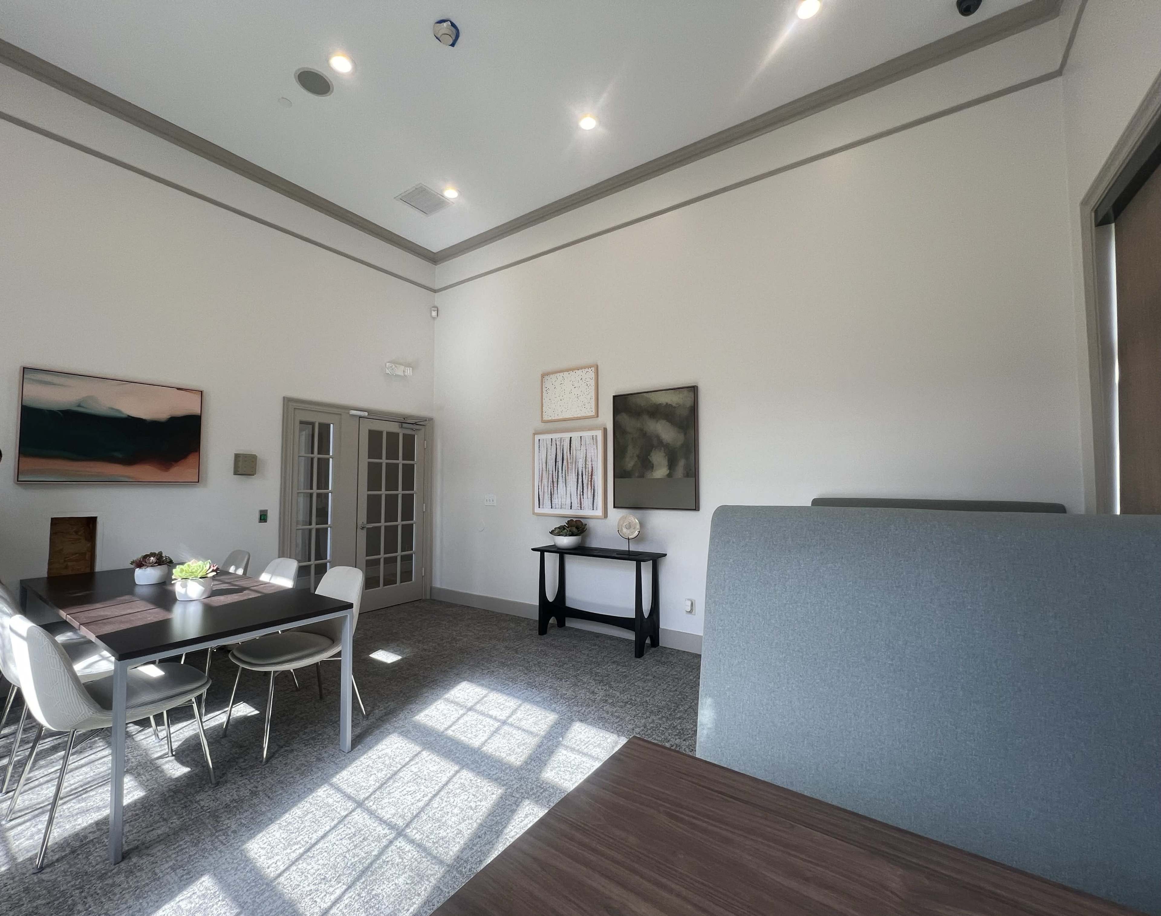 Wifi lounge with plenty of natural light! Image in Huntington, Melville, NY