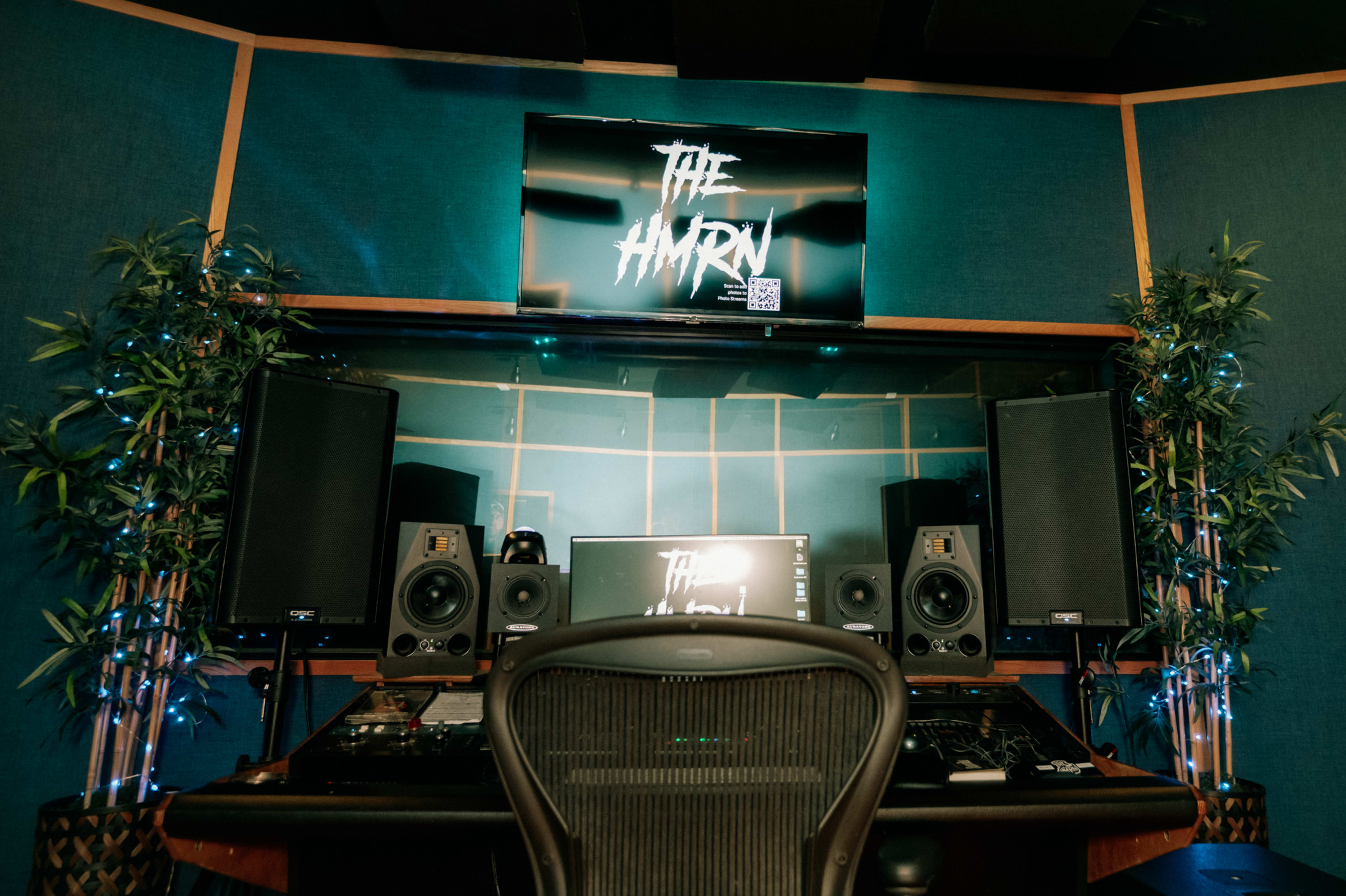 High-End Recording Suite w/ Spacious Booth & Premium Gear | The HMRN A Room Image in Burbank, Burbank, CA