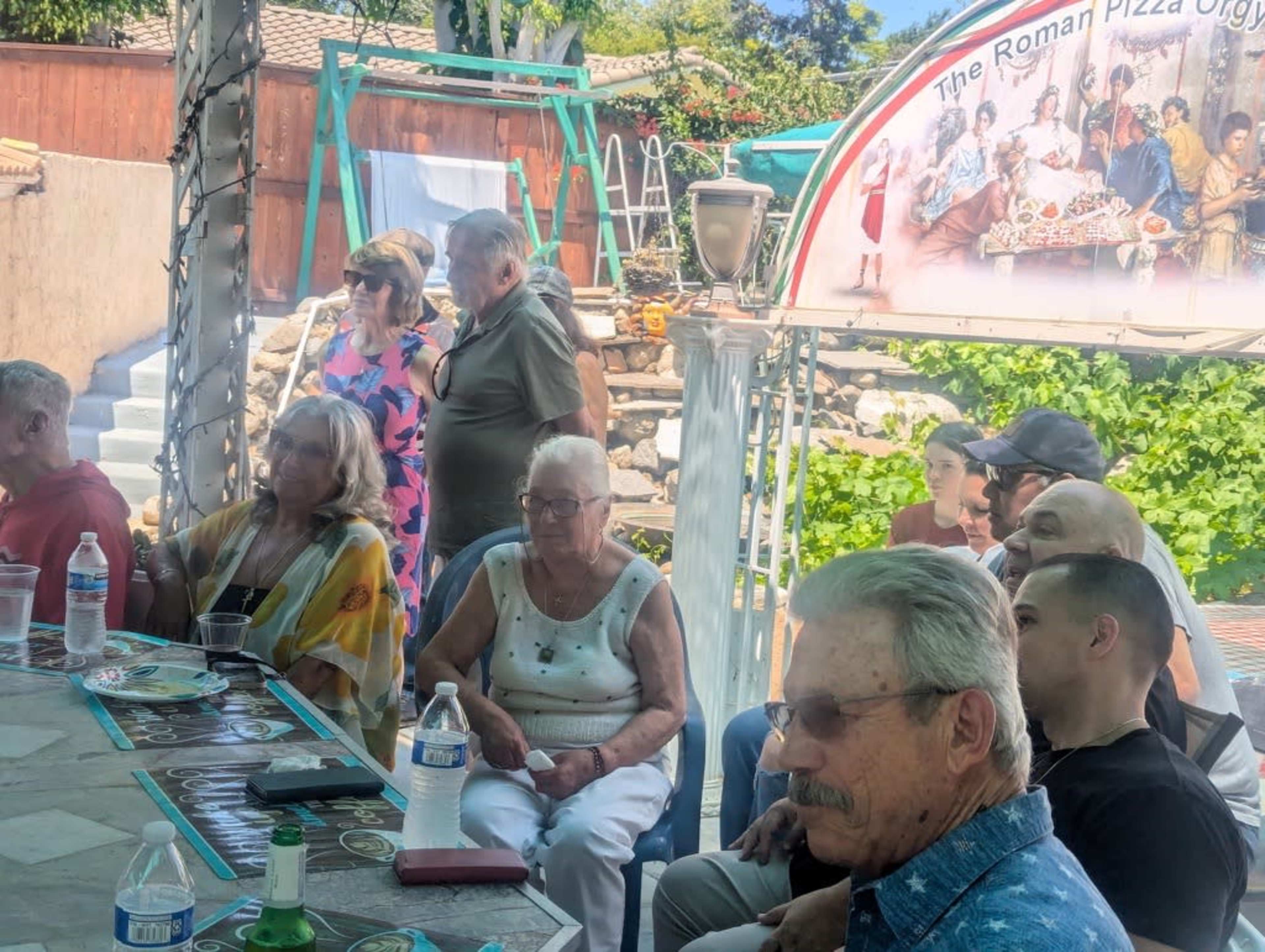 Beautiful Italian Villa with outdoor kitchen and pizza oven Image in Vista, Vista, CA