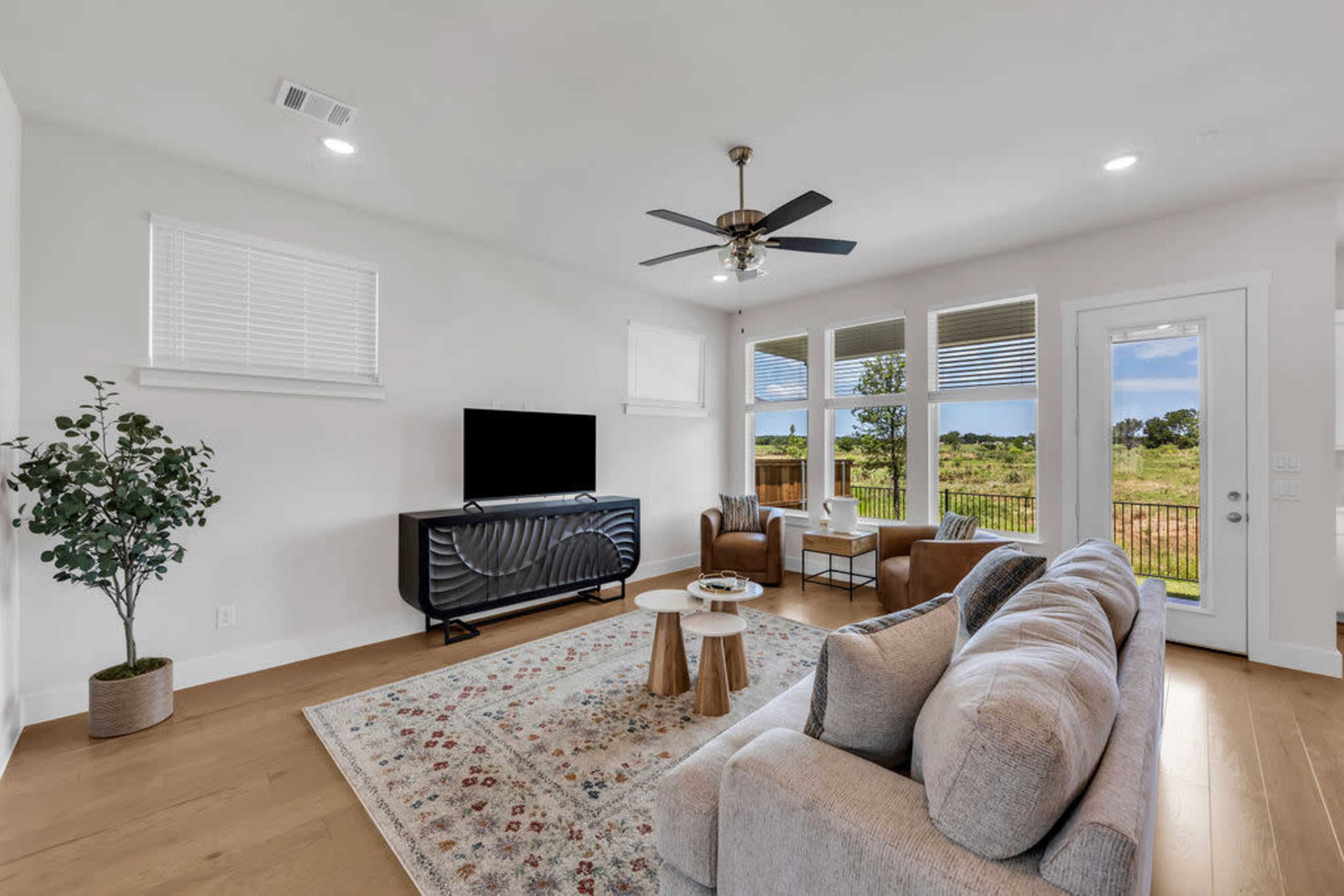 Luxury Light Filled Casa Image in Celina, celina, TX