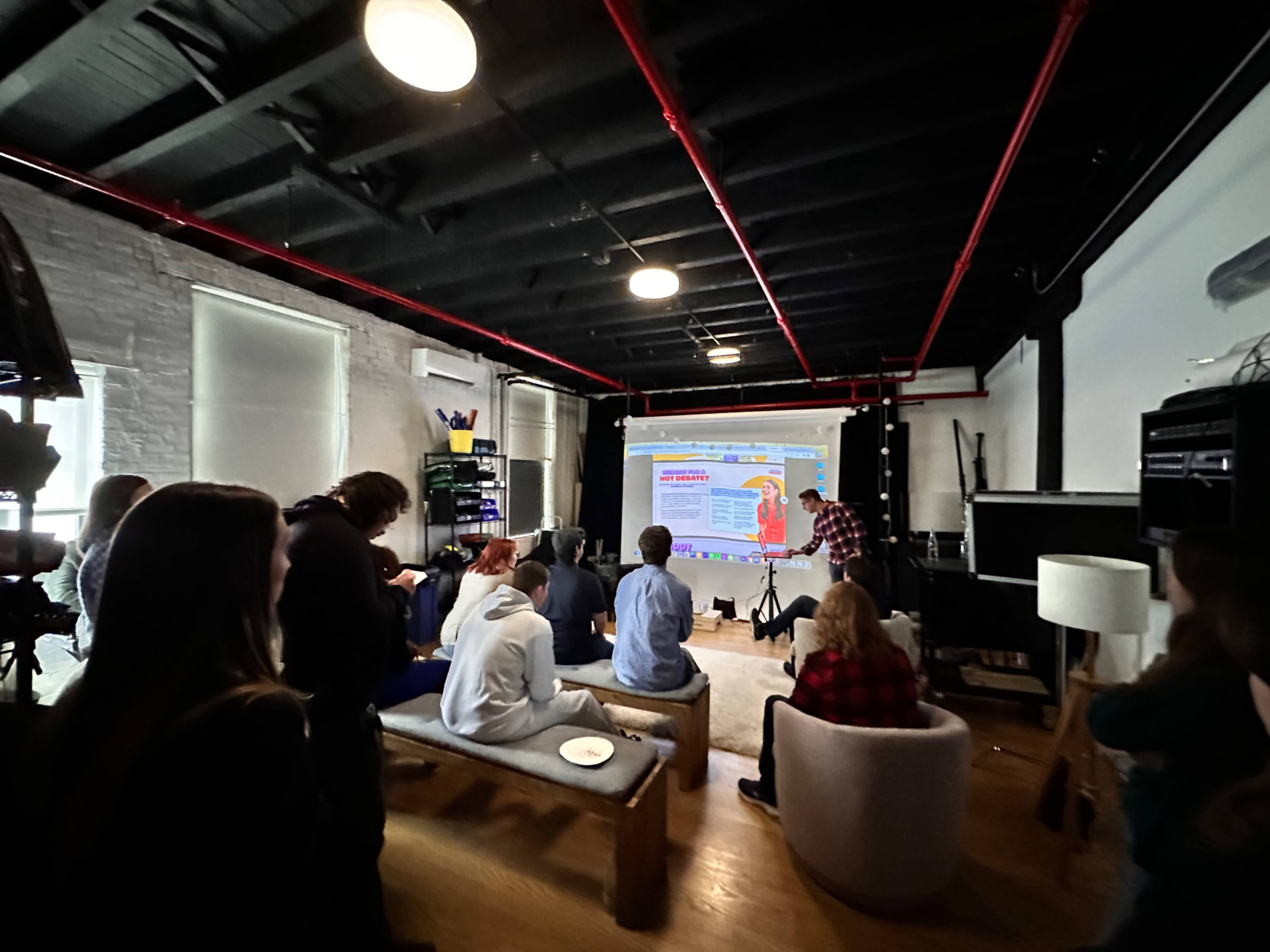Versatile Production Studio for video, photo, podcast production, plus offices and edit suites. Image in Gowanus, Brooklyn, NY