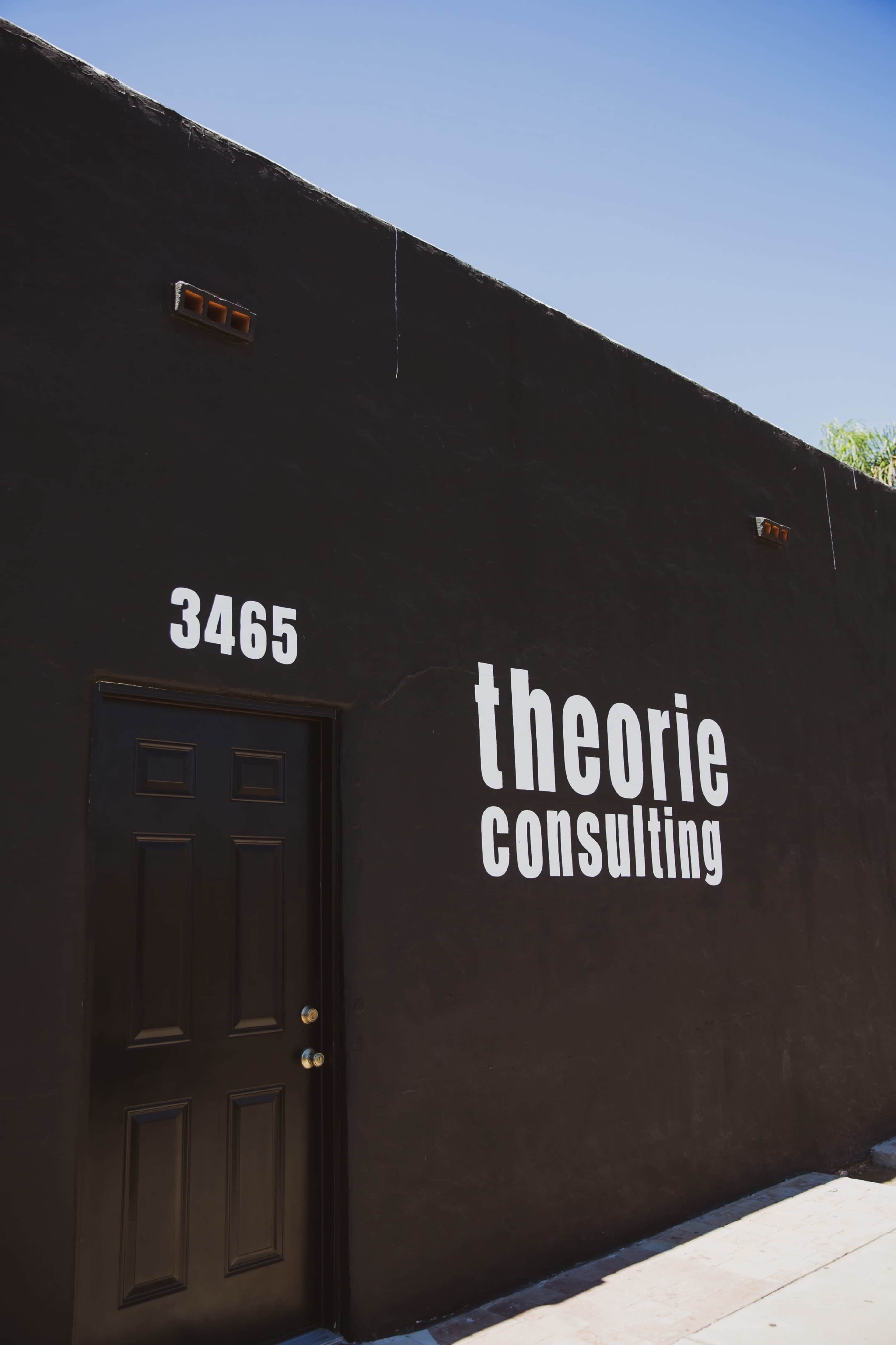 Industrial-Chic Workspace in Normal Heights with Natural Light, Ideal for Meetings & Photoshoots Image in Mid-City, San Diego, CA