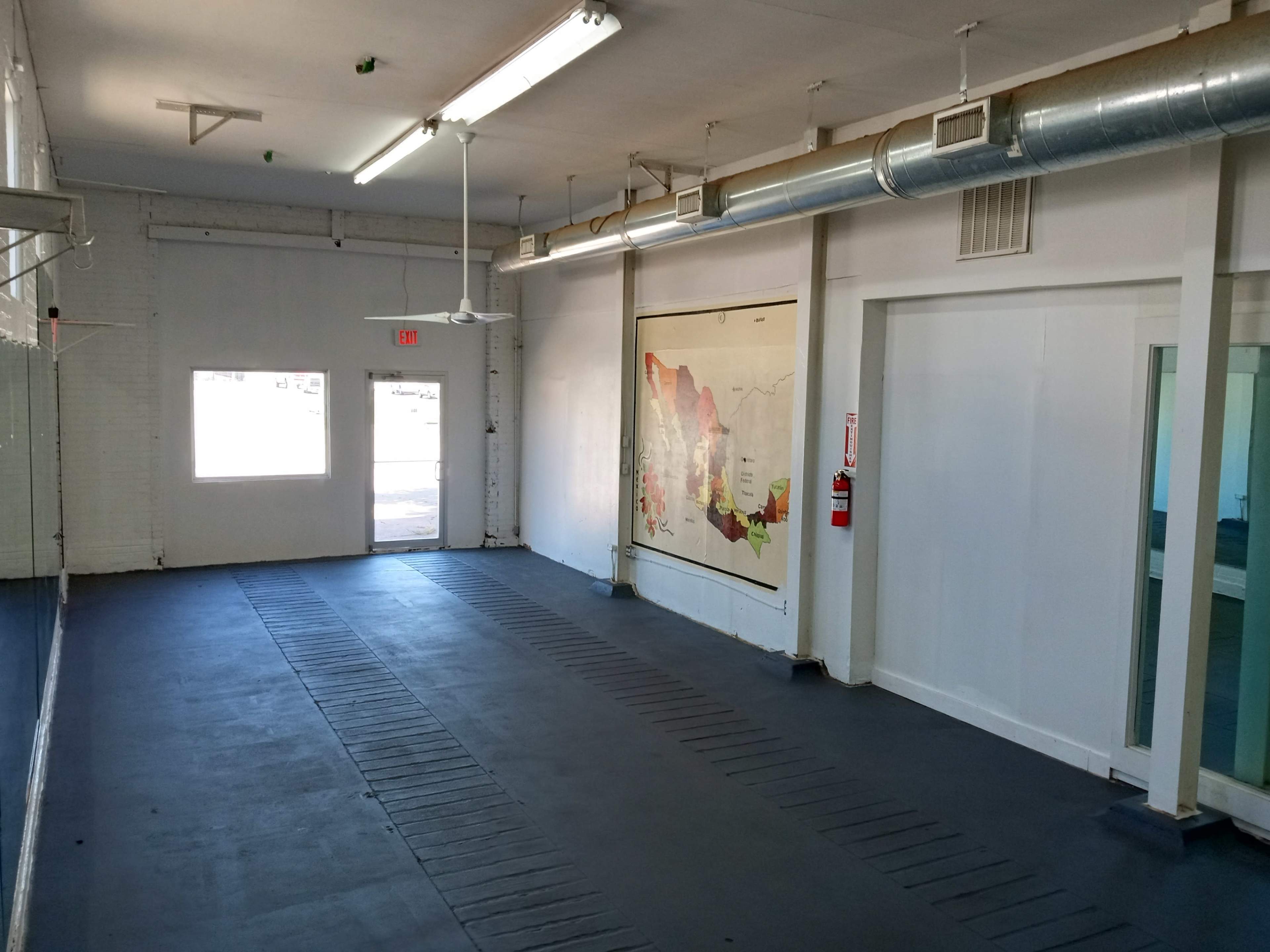Bright Industrial Studio in Historic Firehouse Near Downtown Dallas Image in Peak's Suburban Addition, Dallas, TX