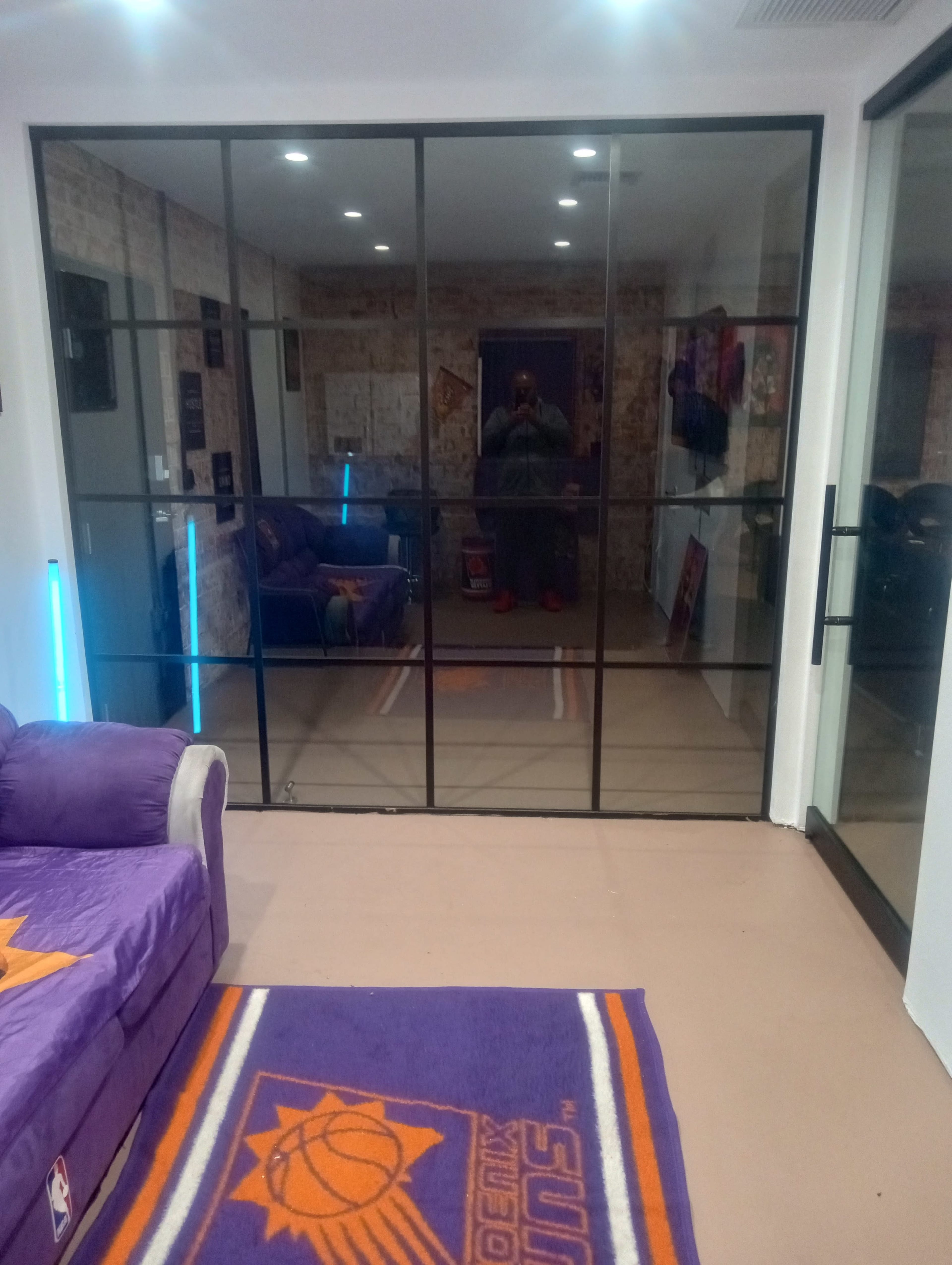 near 3000sq feet with multiple rooms available for rent and available V.I.P section Image in North Mountain Village, Phoenix, AZ