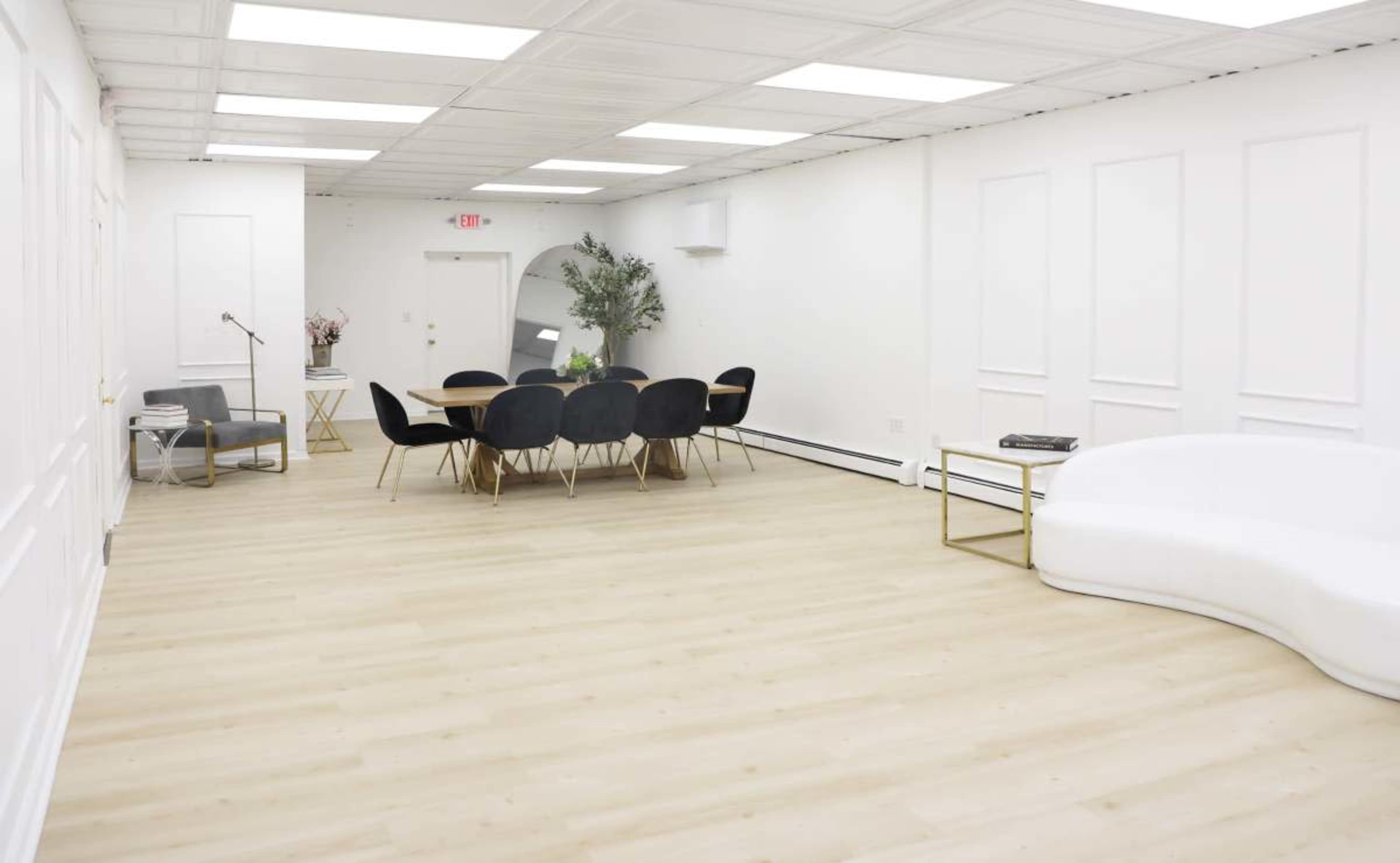 NJ Daylight Luxury Photo Video Content Studio Image in Hasbrouck Heights, Hasbrouck Heights, NJ